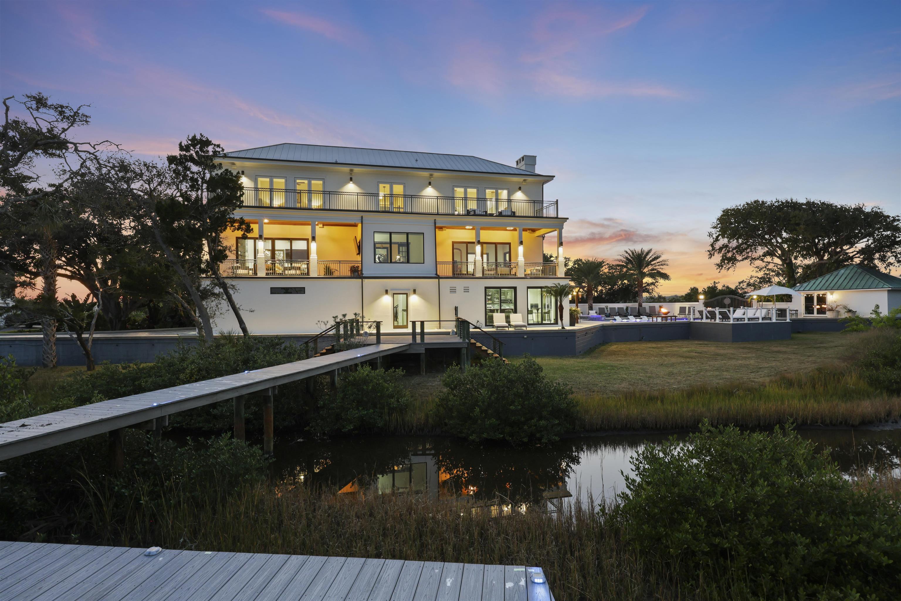 3418 Lands End Dr