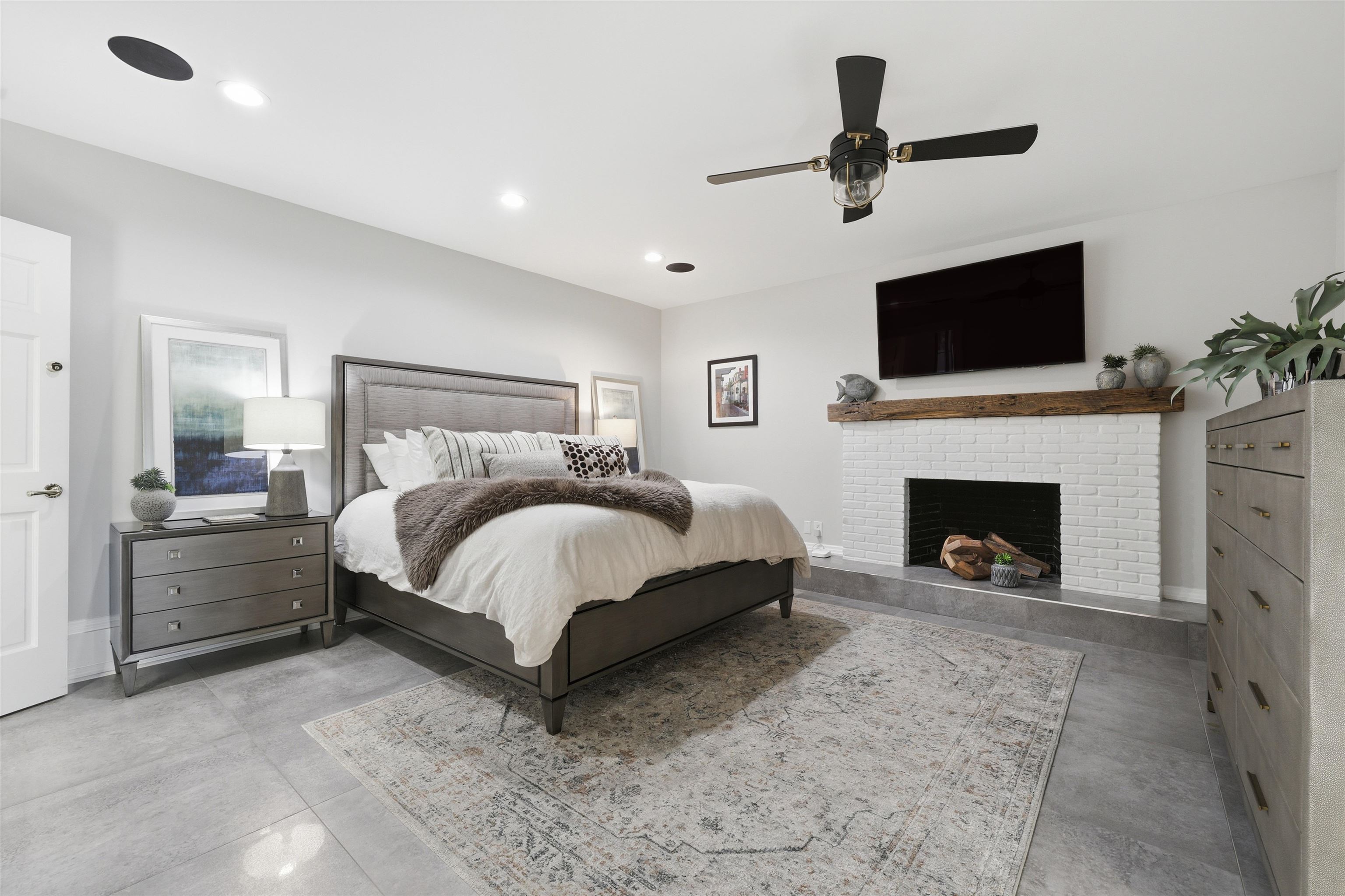 3418 Lands End Dr