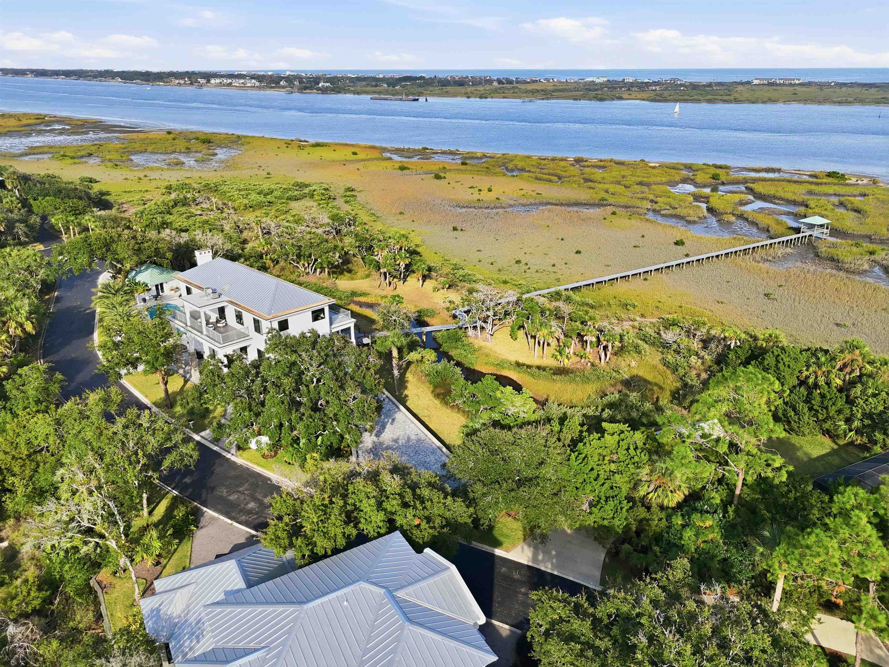 3418 Lands End Dr