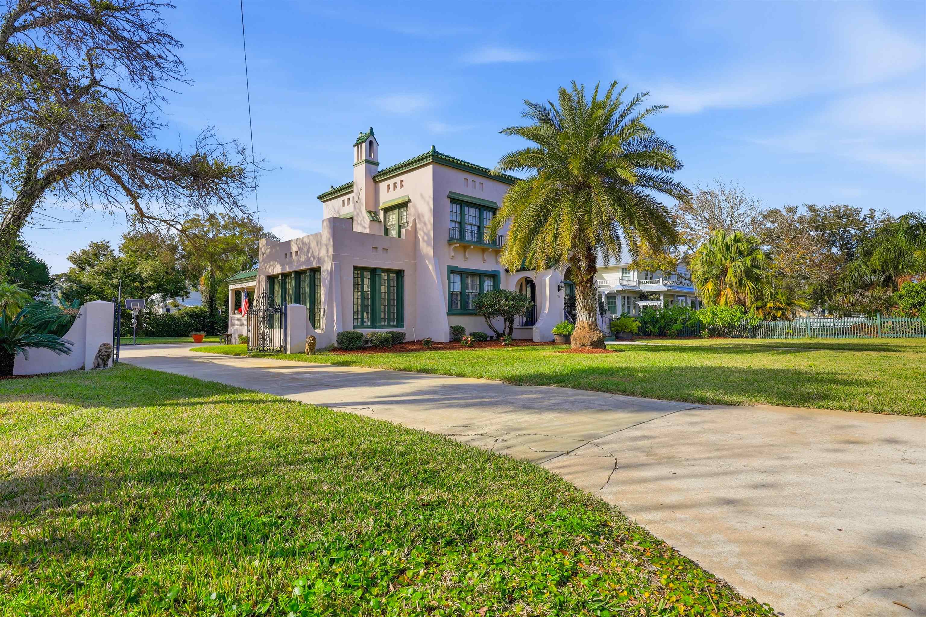 124 Marine St