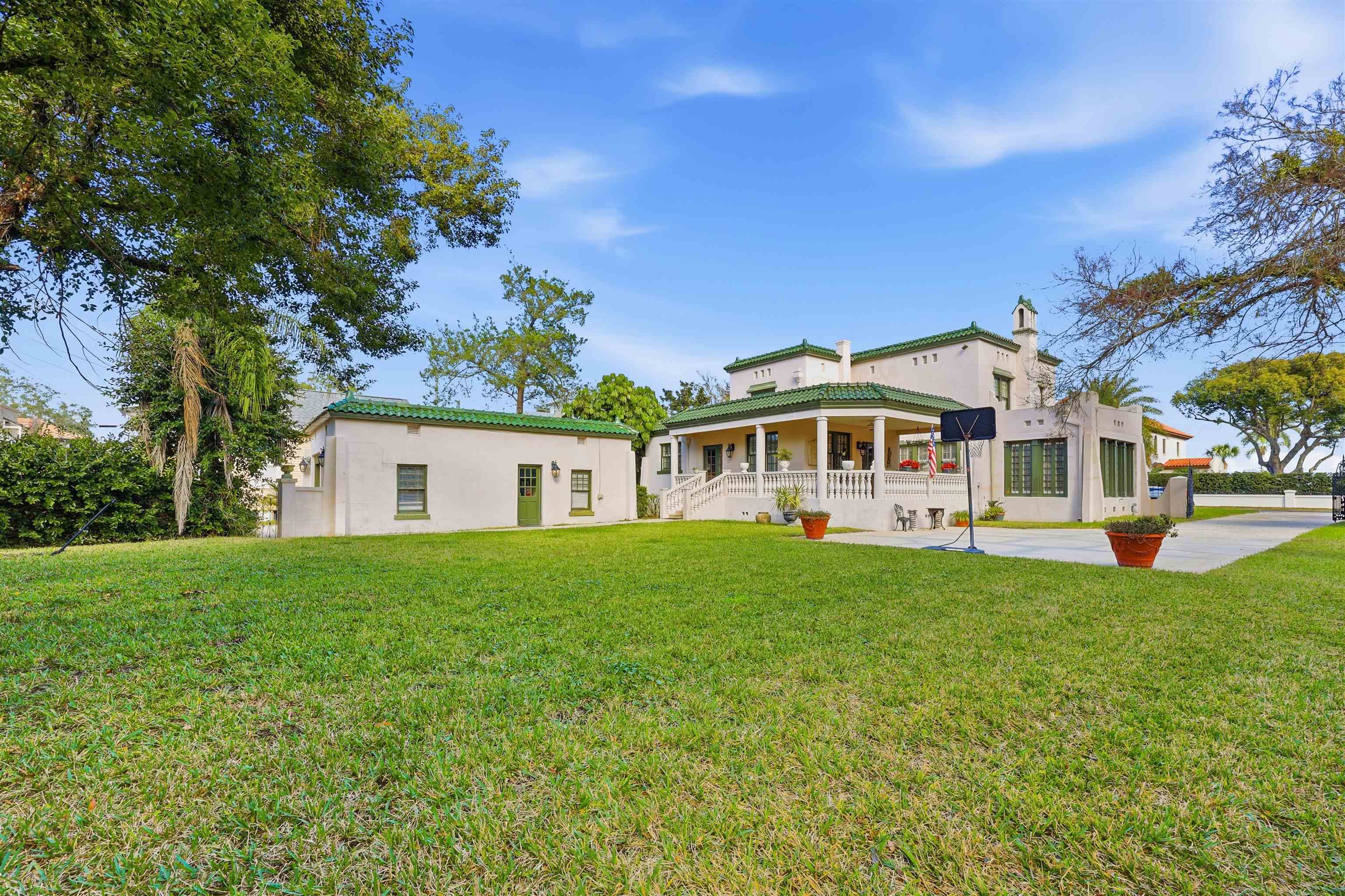 124 Marine St