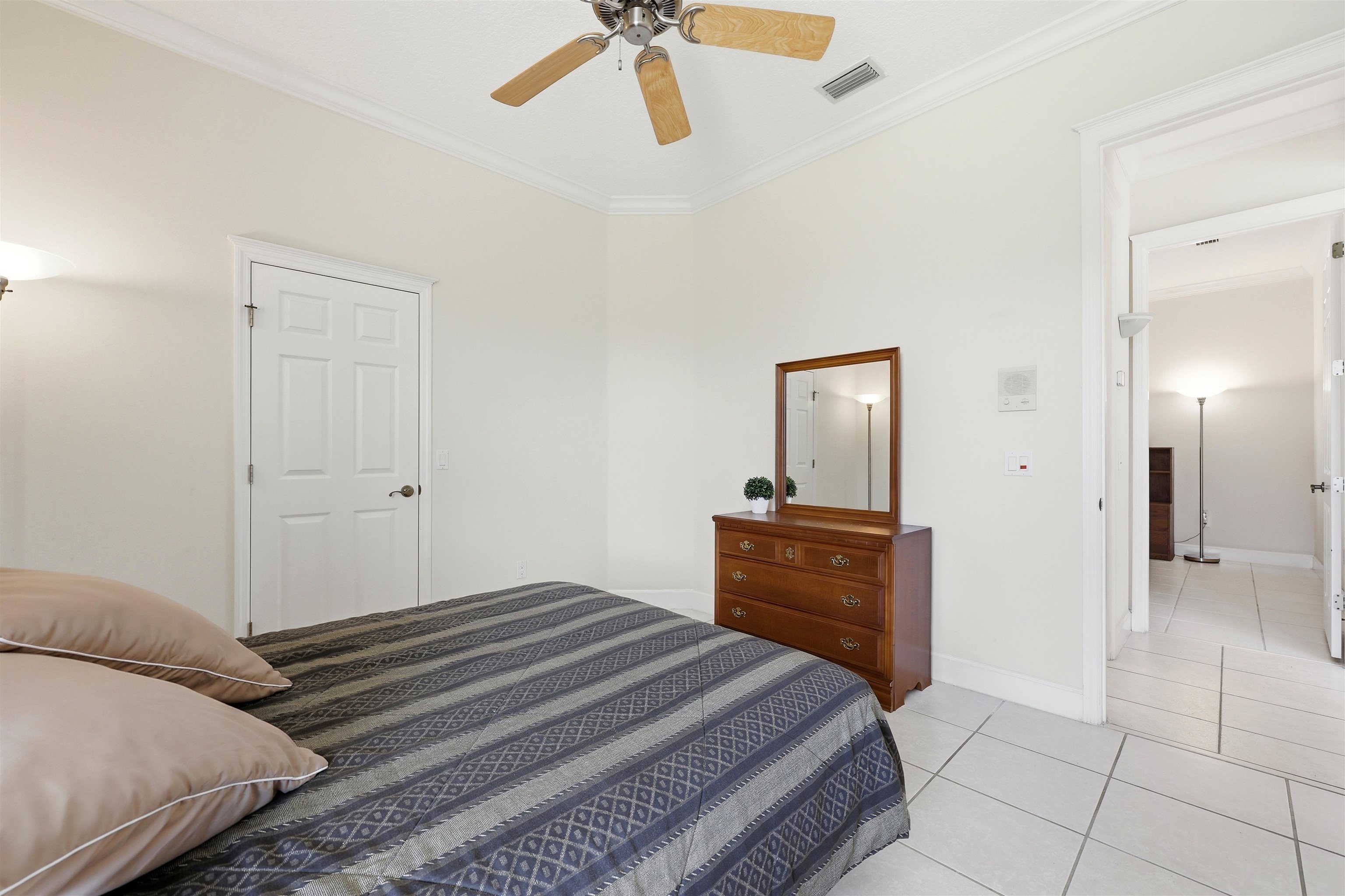 249 Fiddlers Point Dr