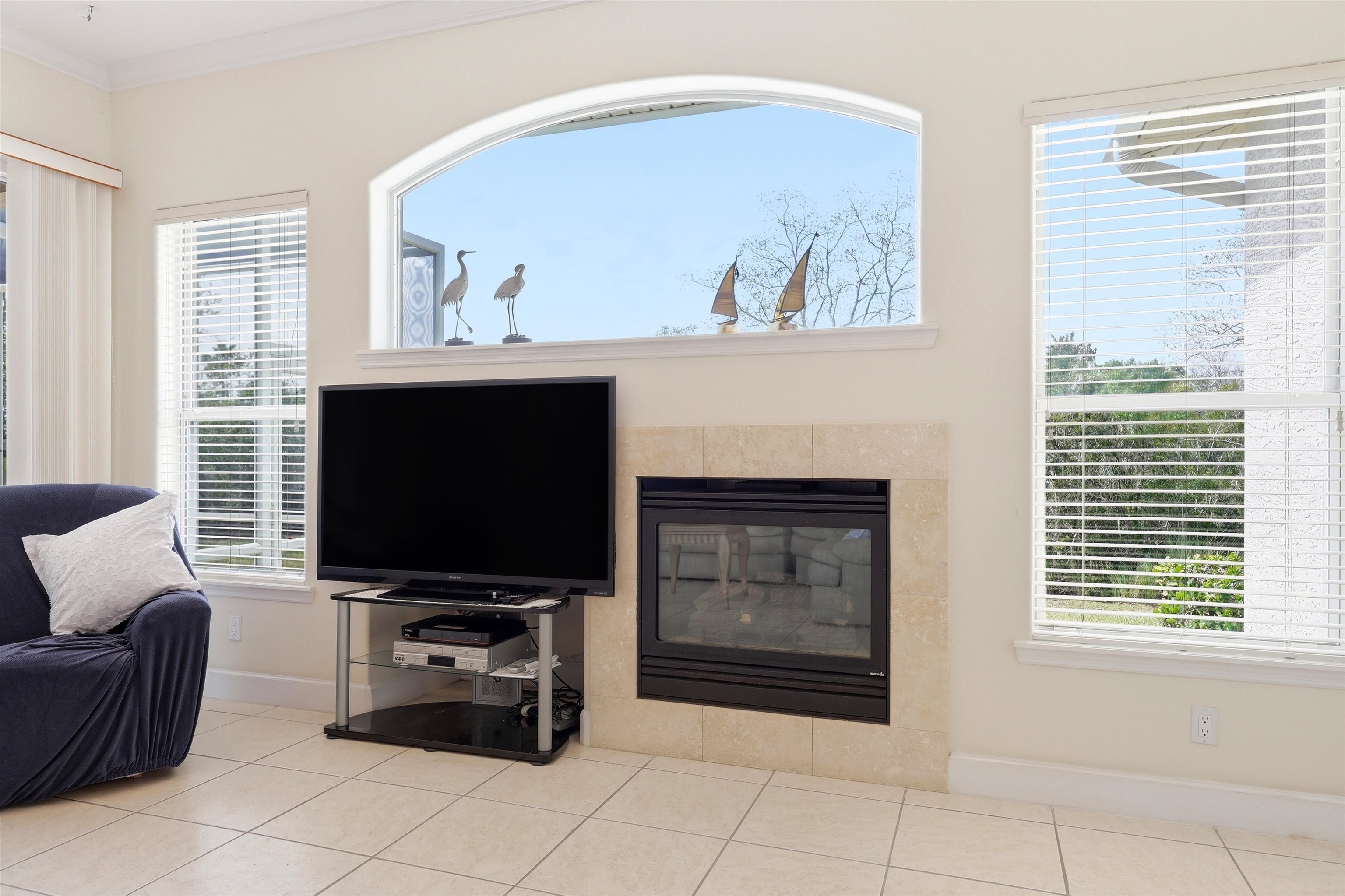 249 Fiddlers Point Dr