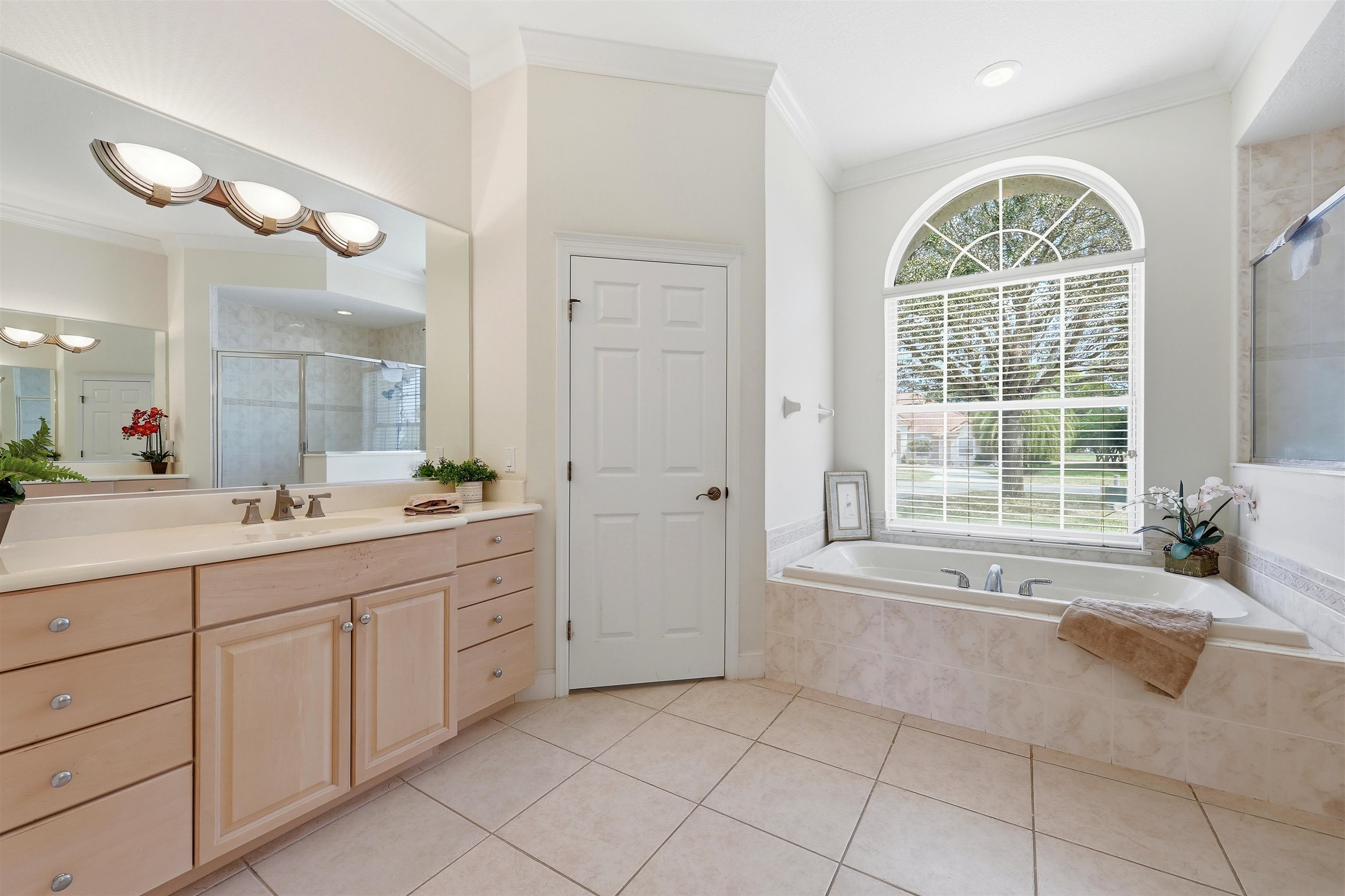 249 Fiddlers Point Dr