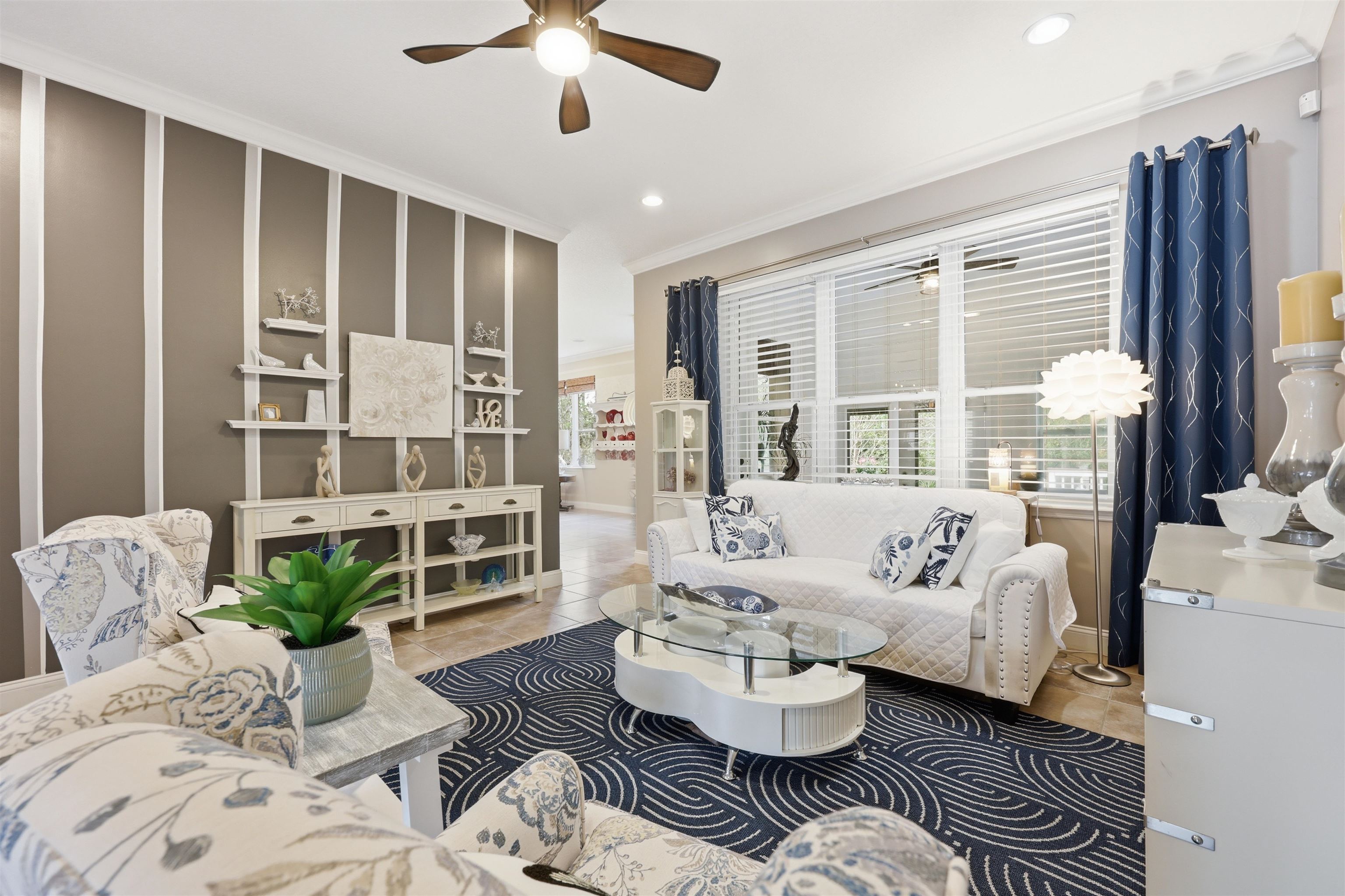 417 Leotta Dr