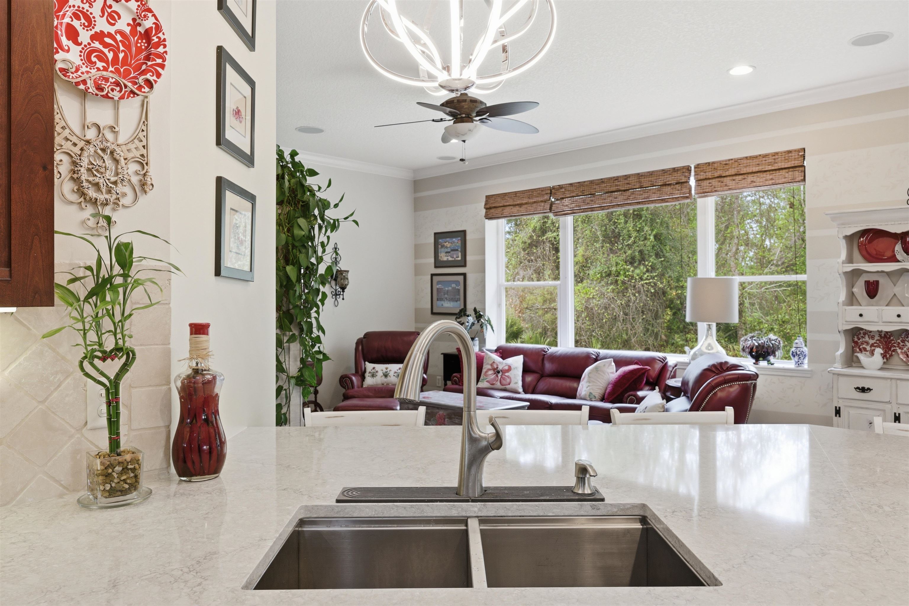 417 Leotta Dr