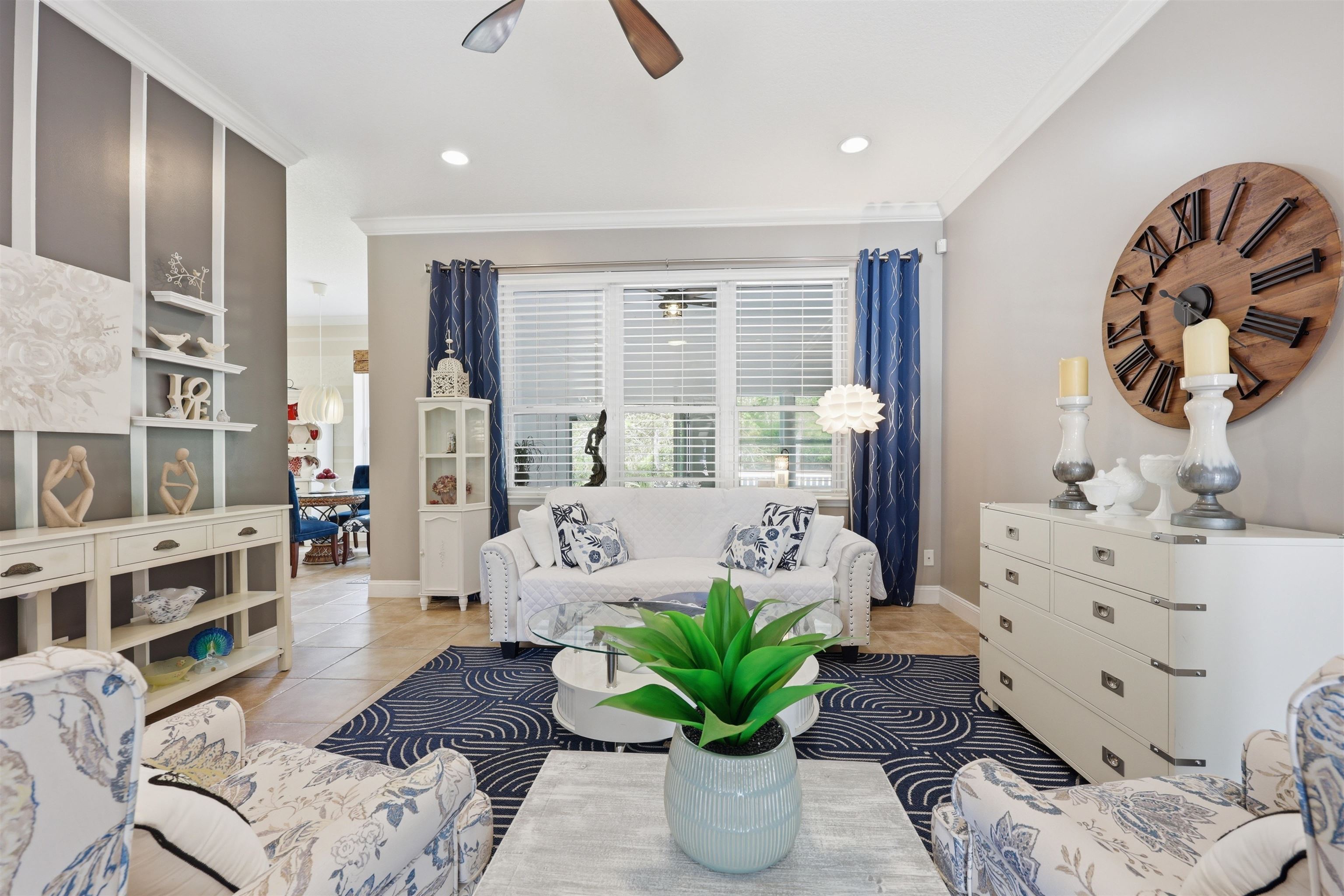 417 Leotta Dr