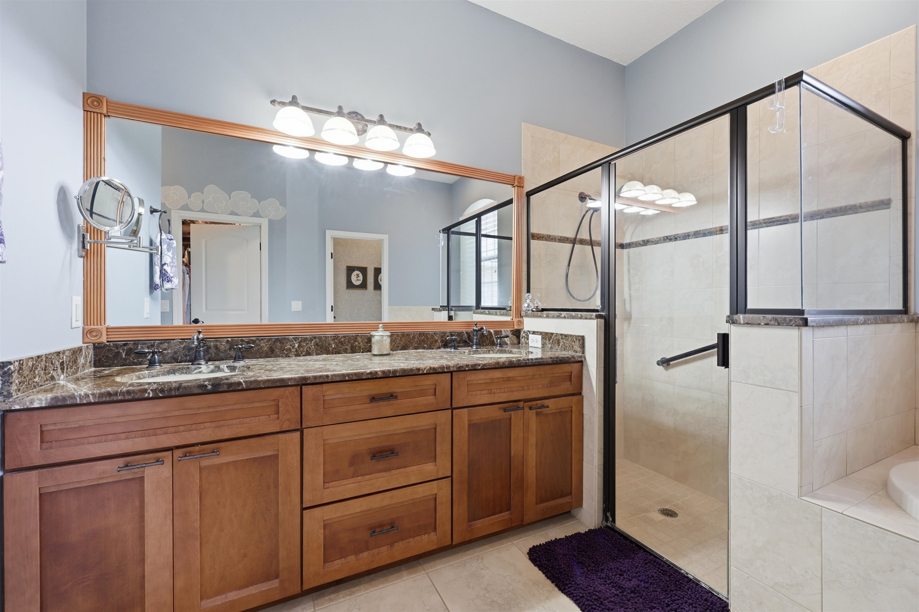 417 Leotta Dr