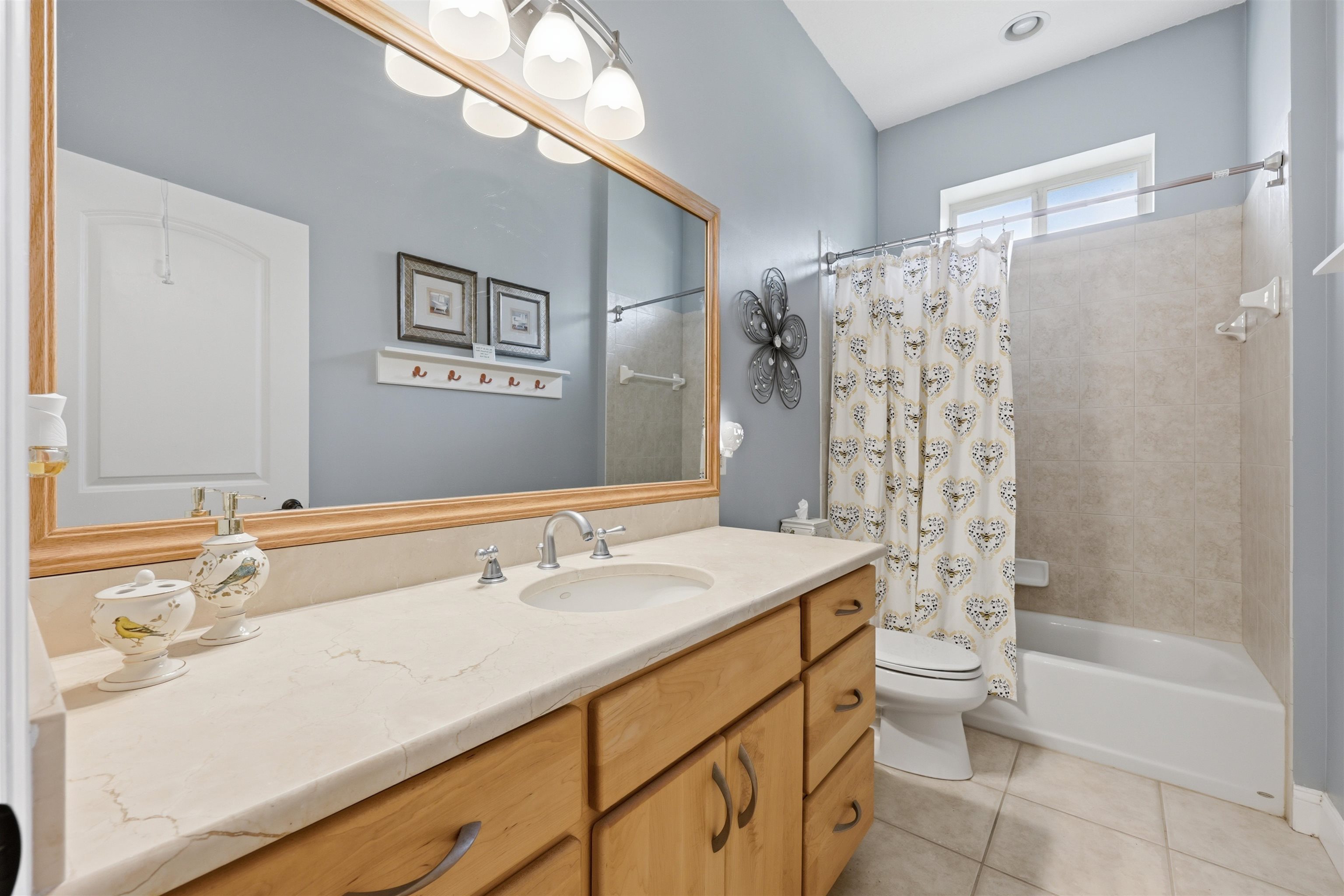 417 Leotta Dr