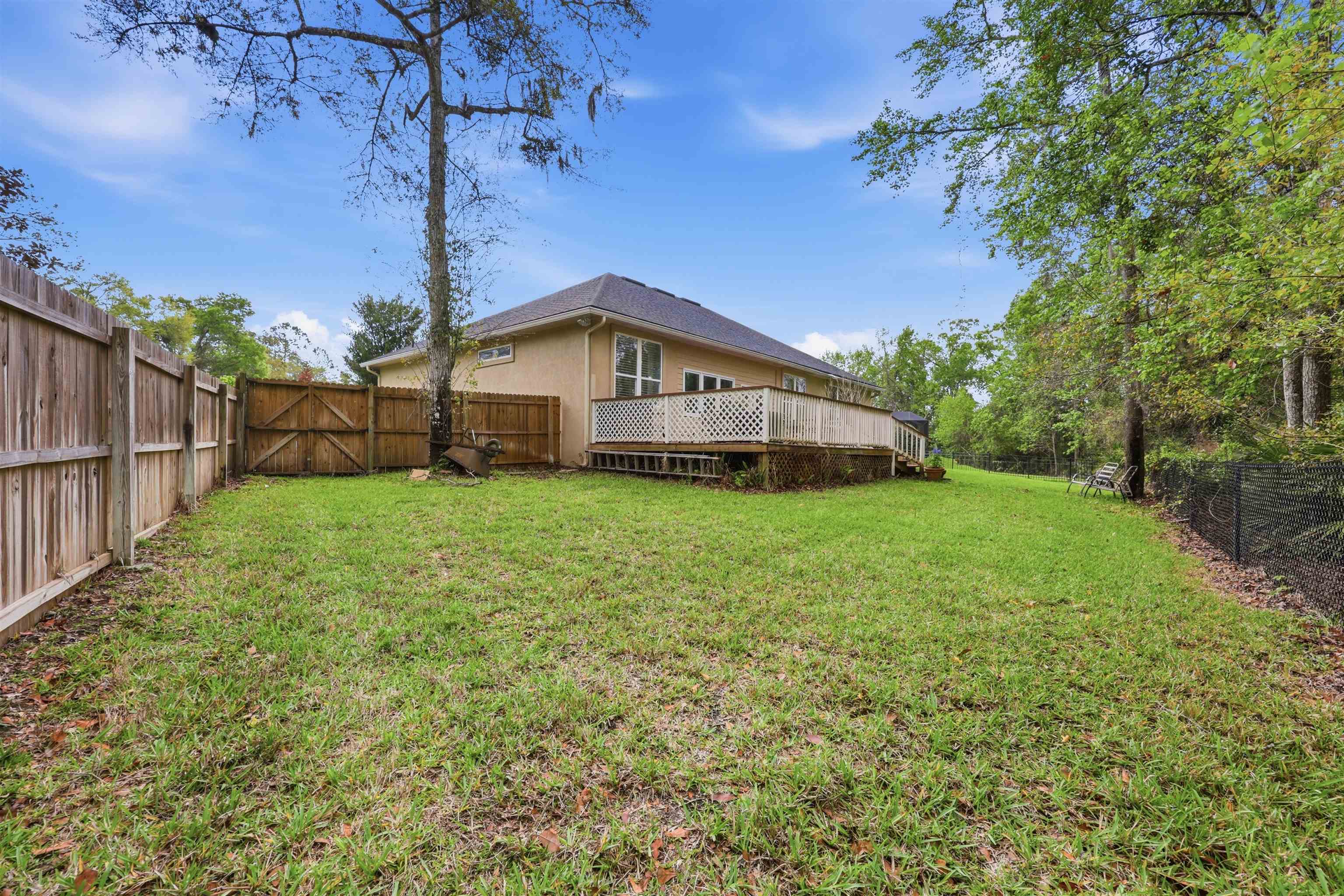 417 Leotta Dr