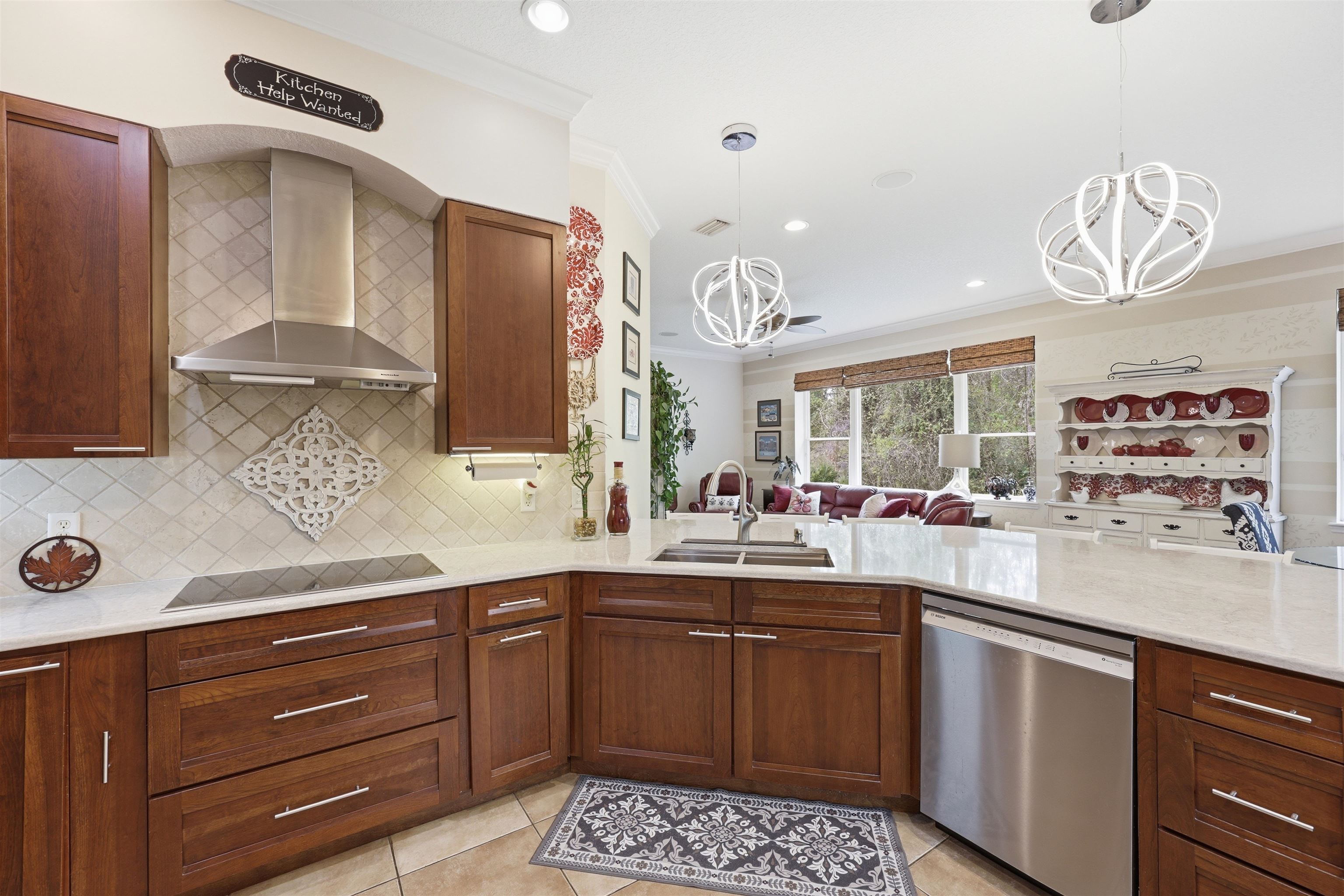 417 Leotta Dr