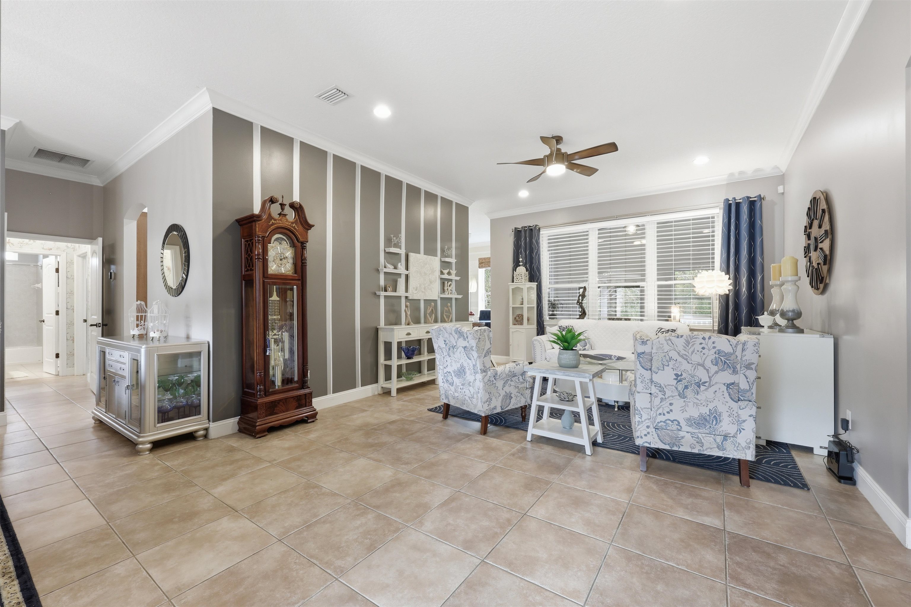 417 Leotta Dr