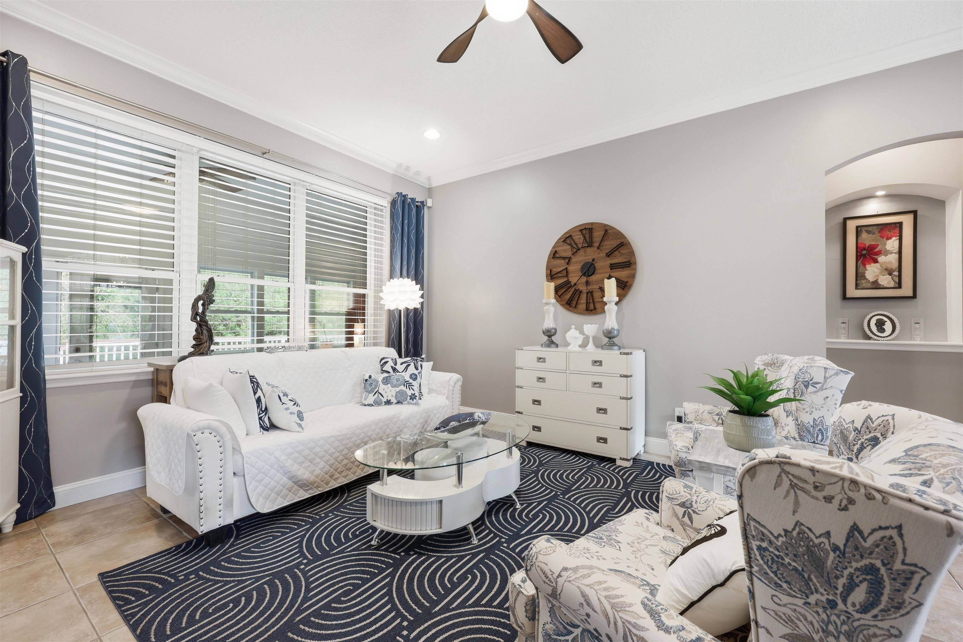 417 Leotta Dr