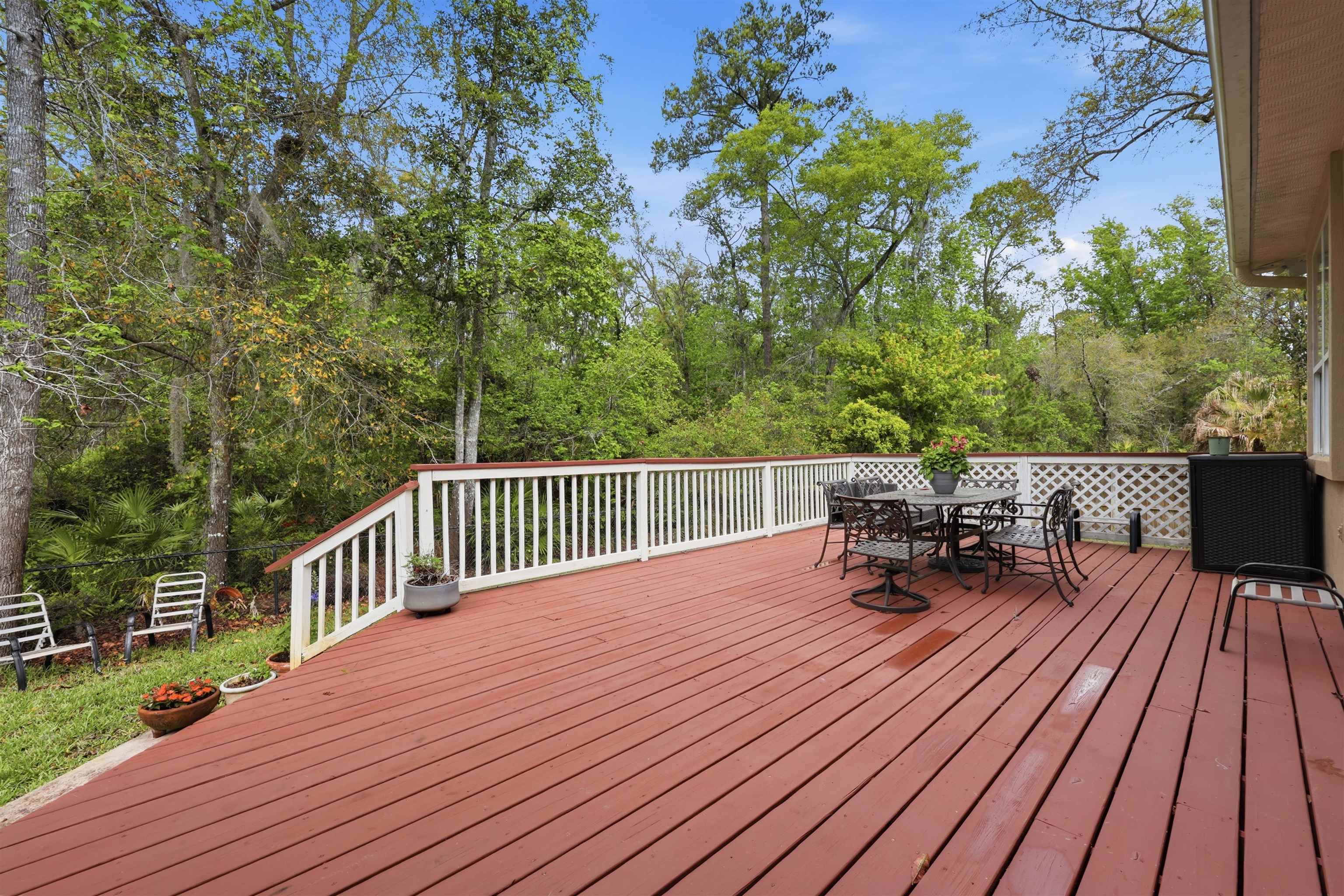 417 Leotta Dr