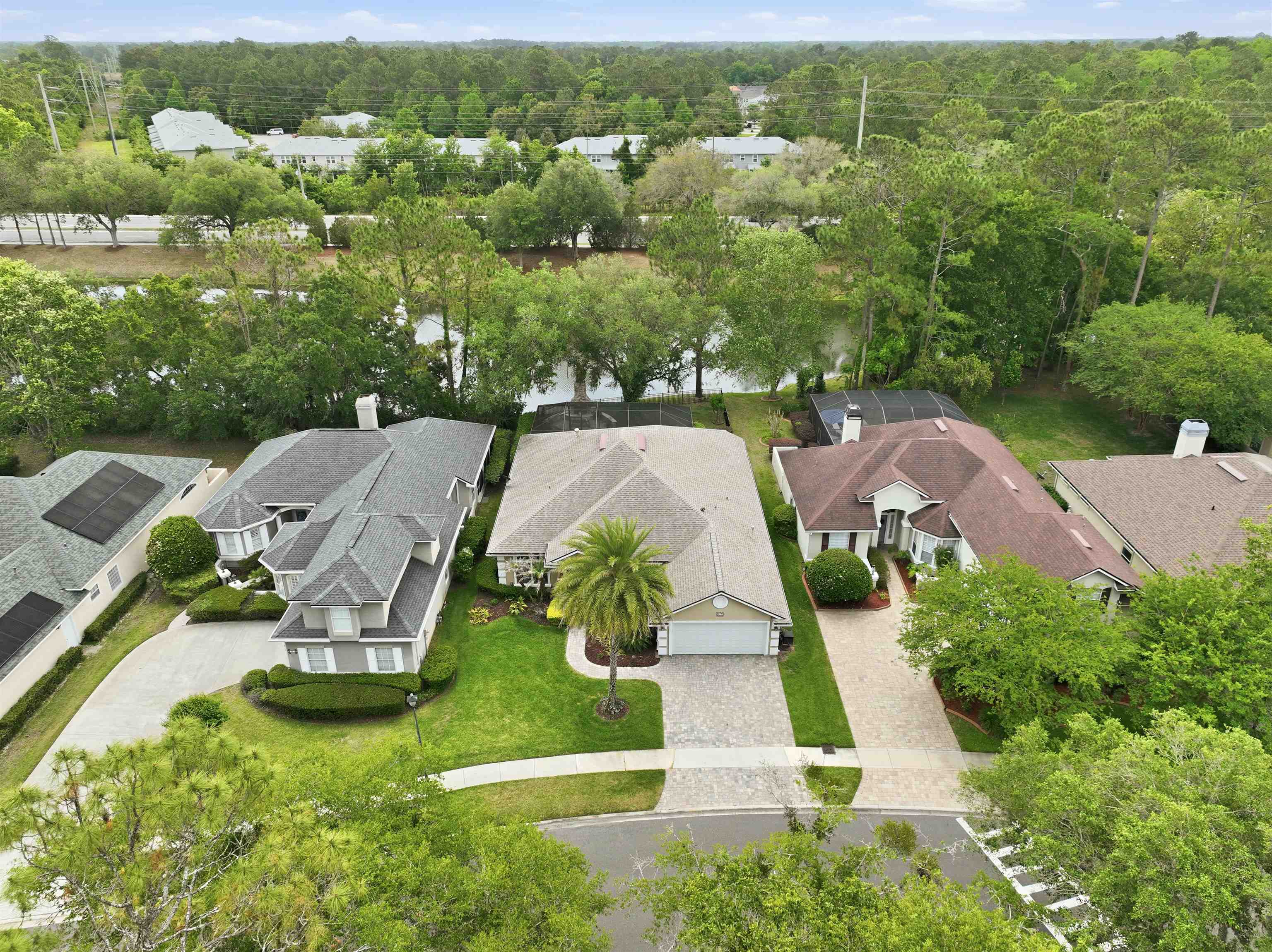 121 Edge Of Woods Rd