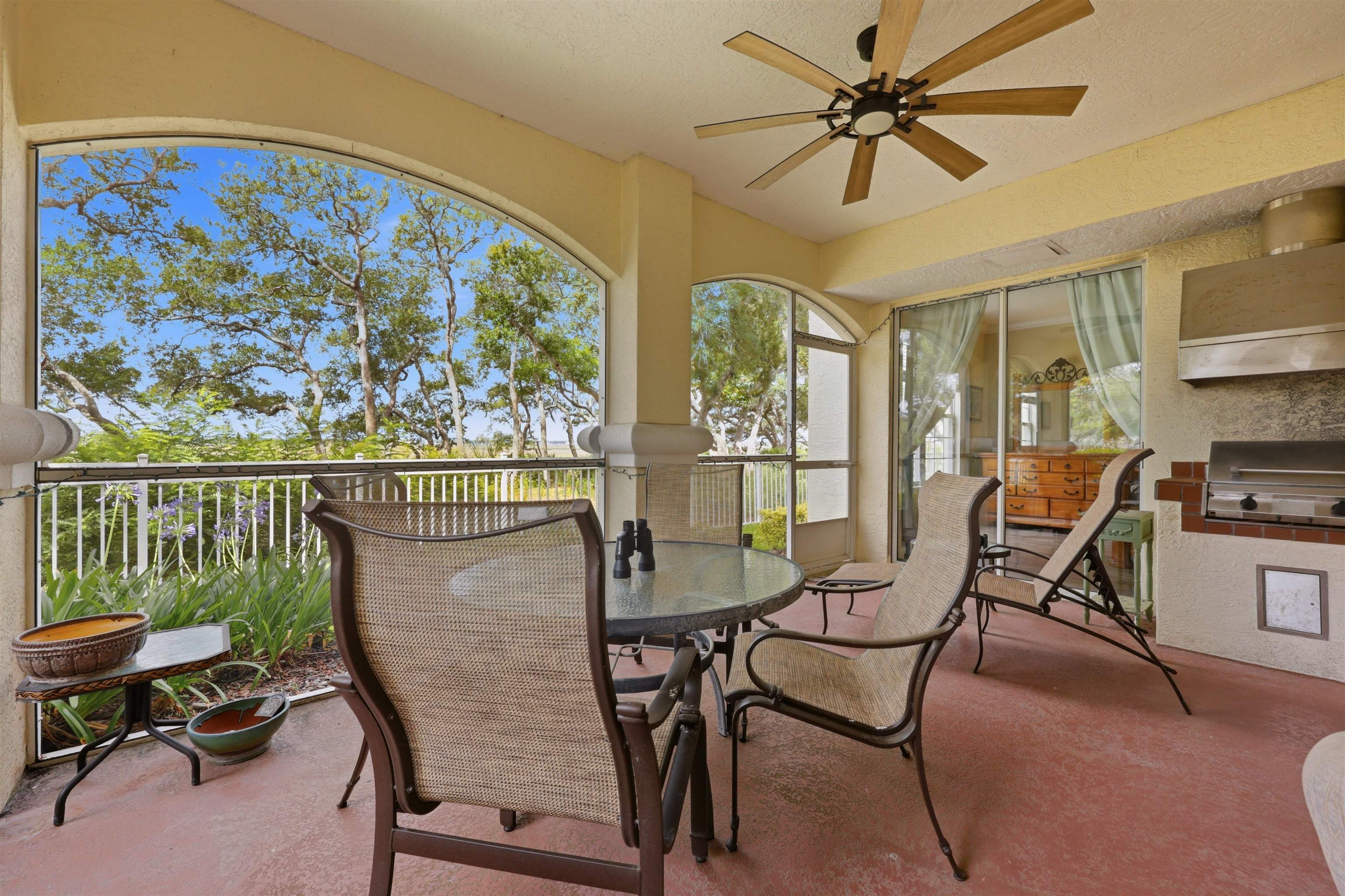 215 S Ocean Grande Dr Unit: 103