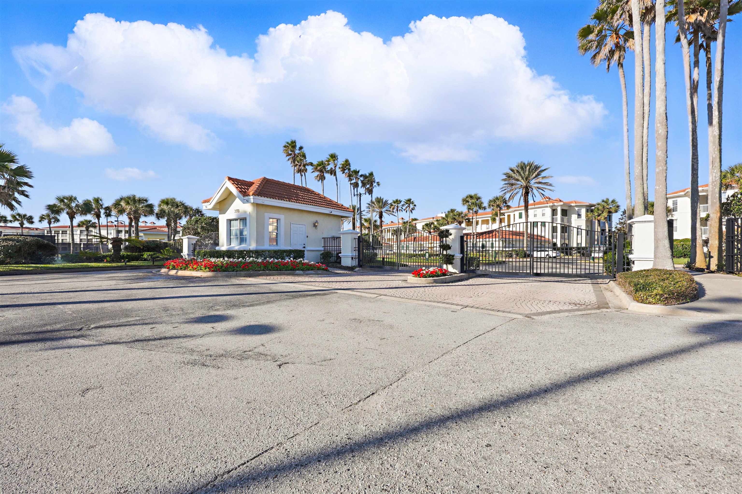 215 S Ocean Grande Dr Unit: 103