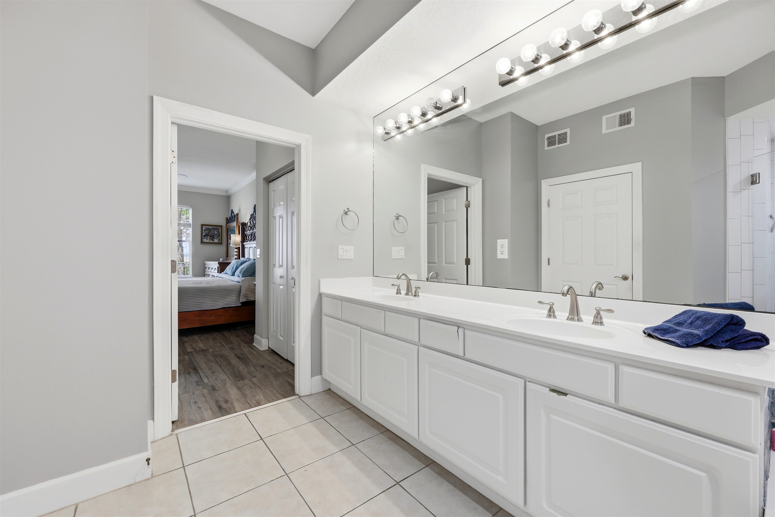 215 S Ocean Grande Dr Unit: 103