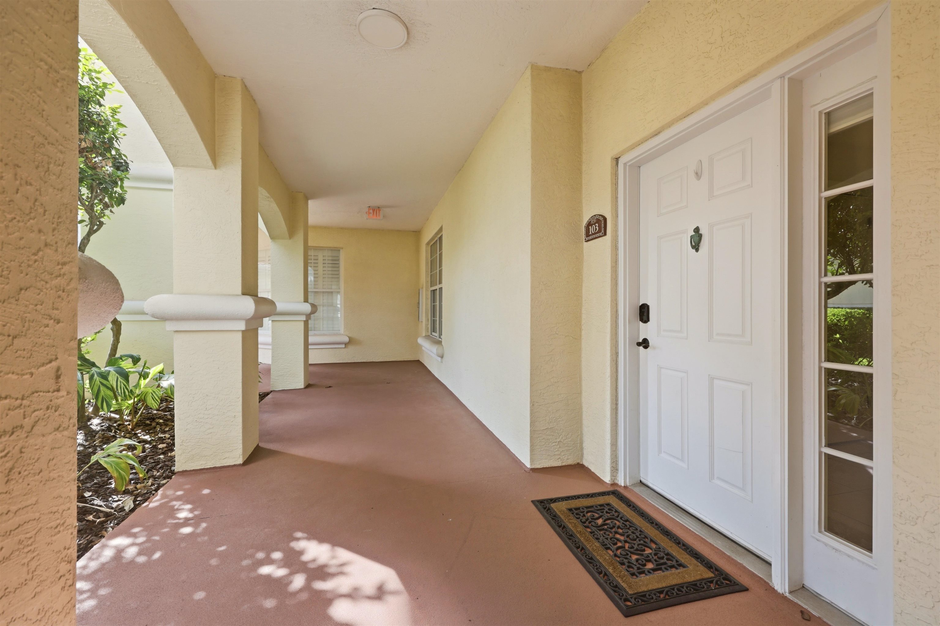 215 S Ocean Grande Dr Unit: 103