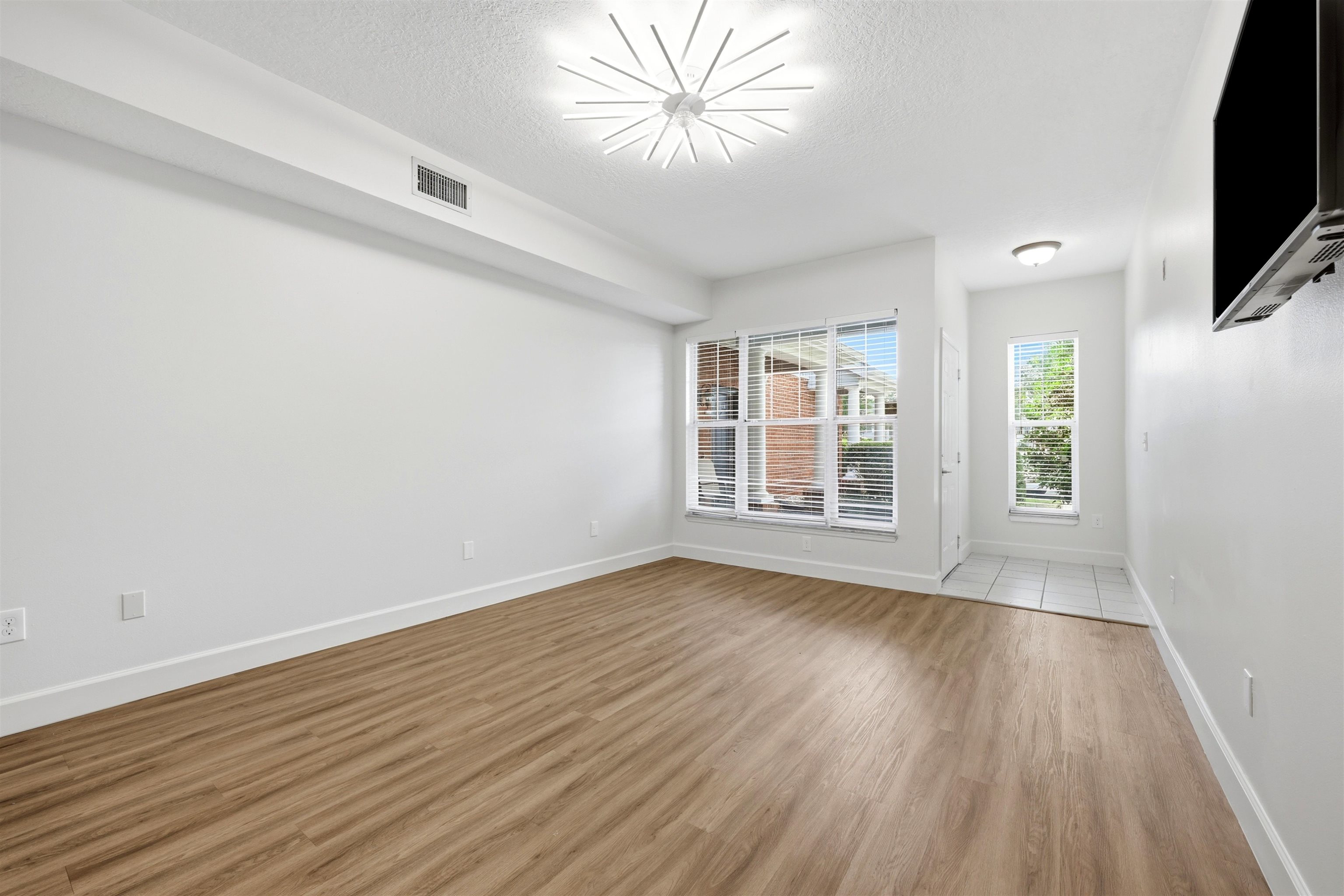 35111 Harbour Vista Circle
