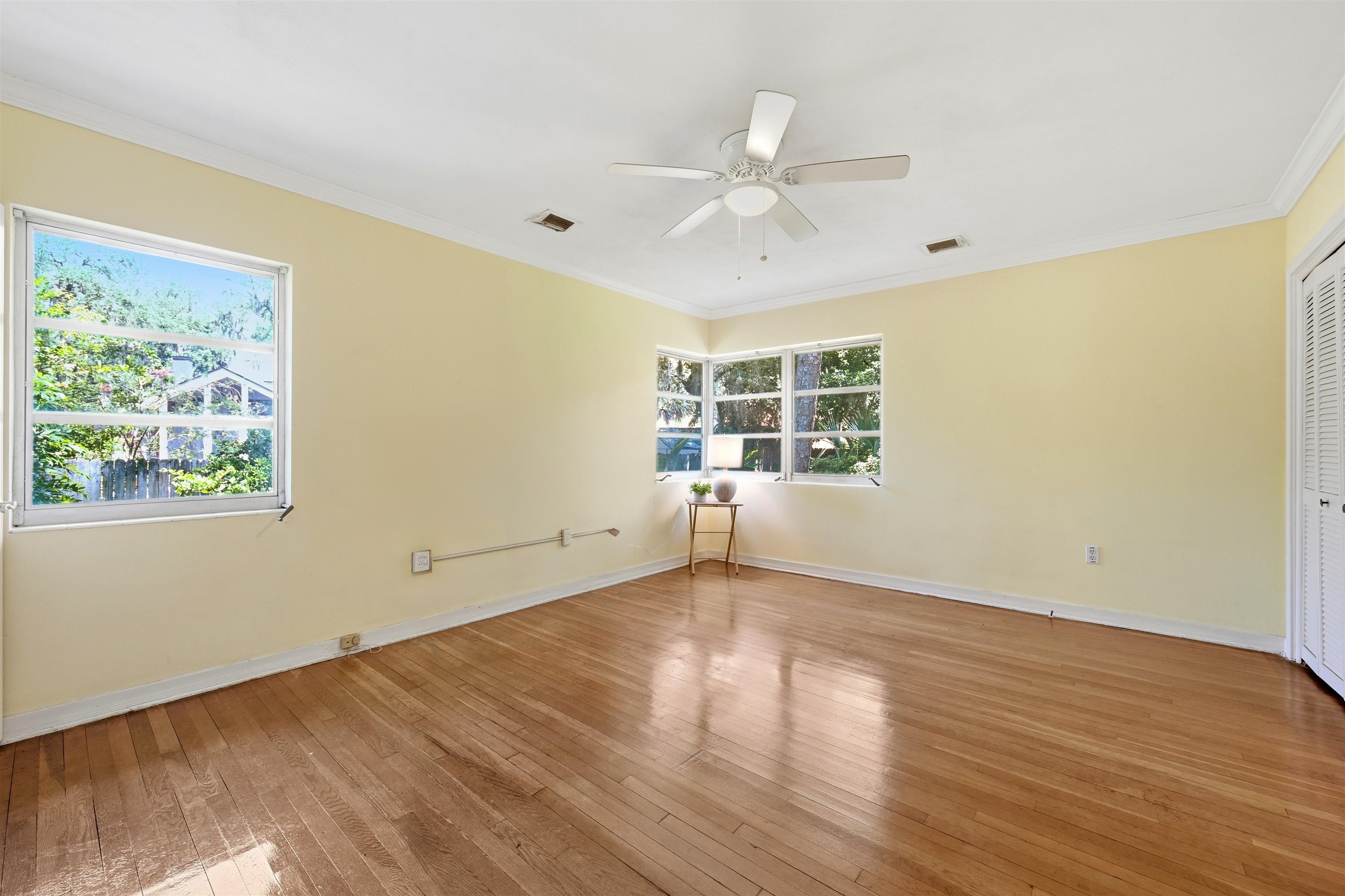 49 Sylvan Dr