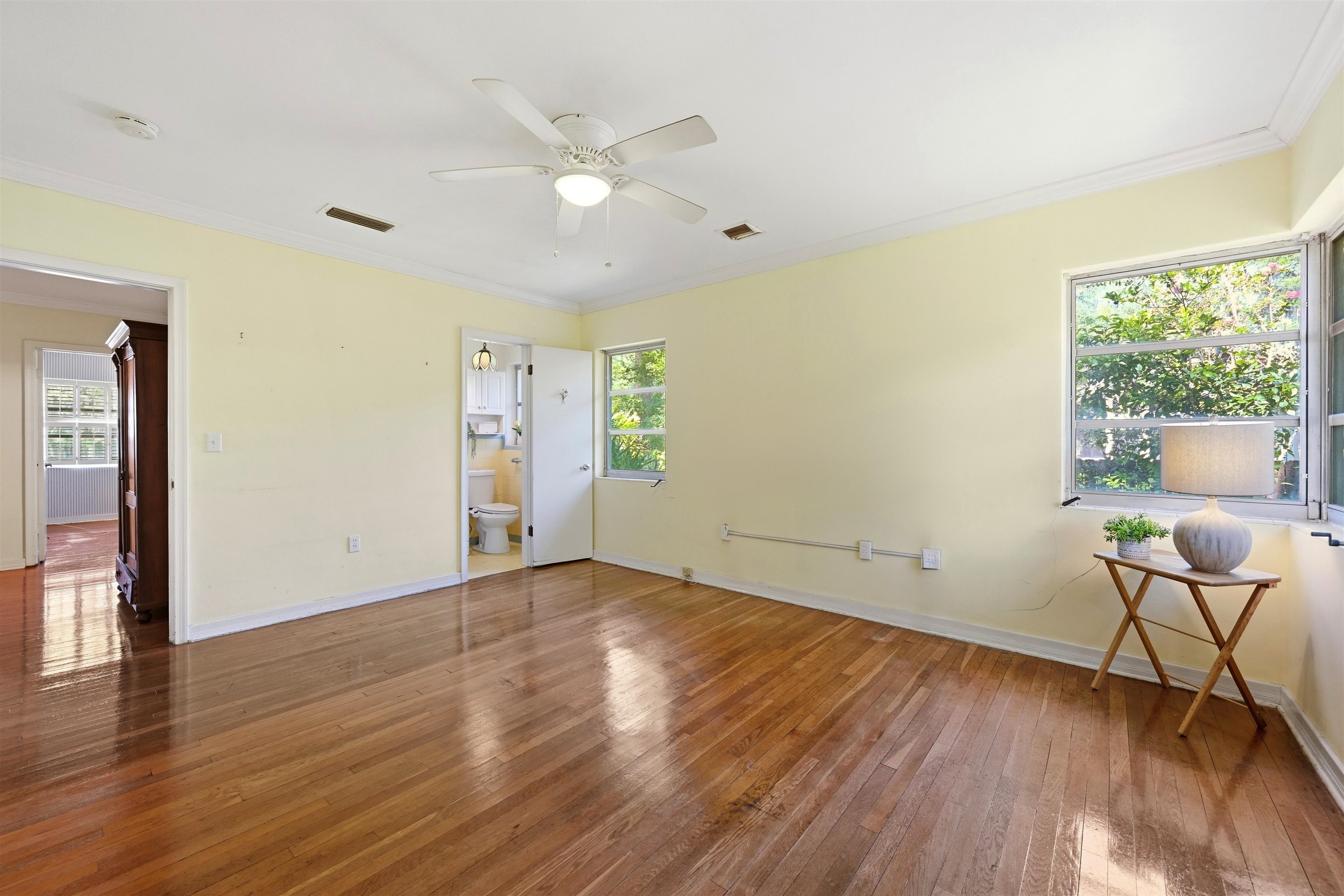 49 Sylvan Dr