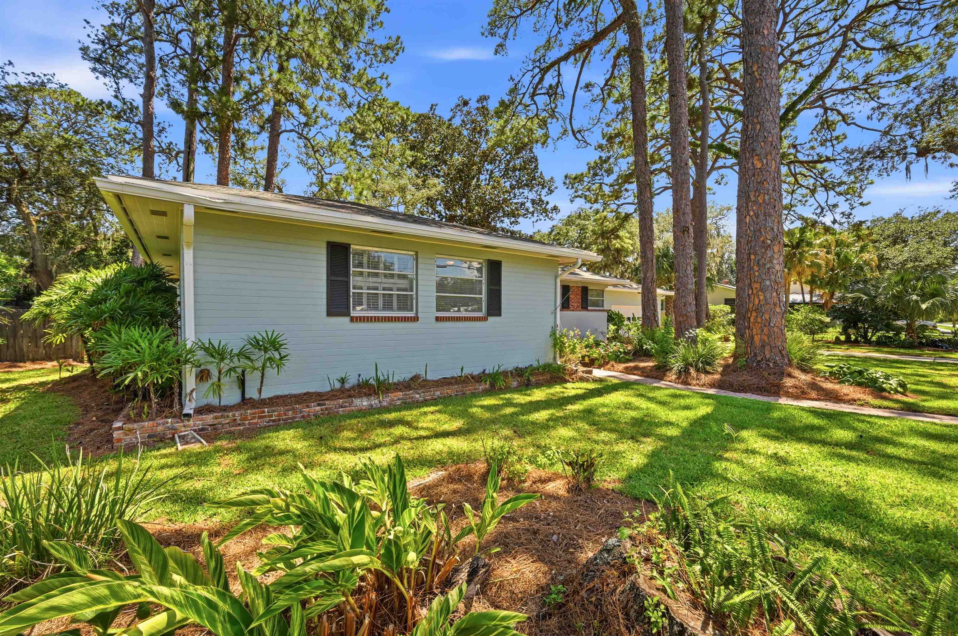 49 Sylvan Dr