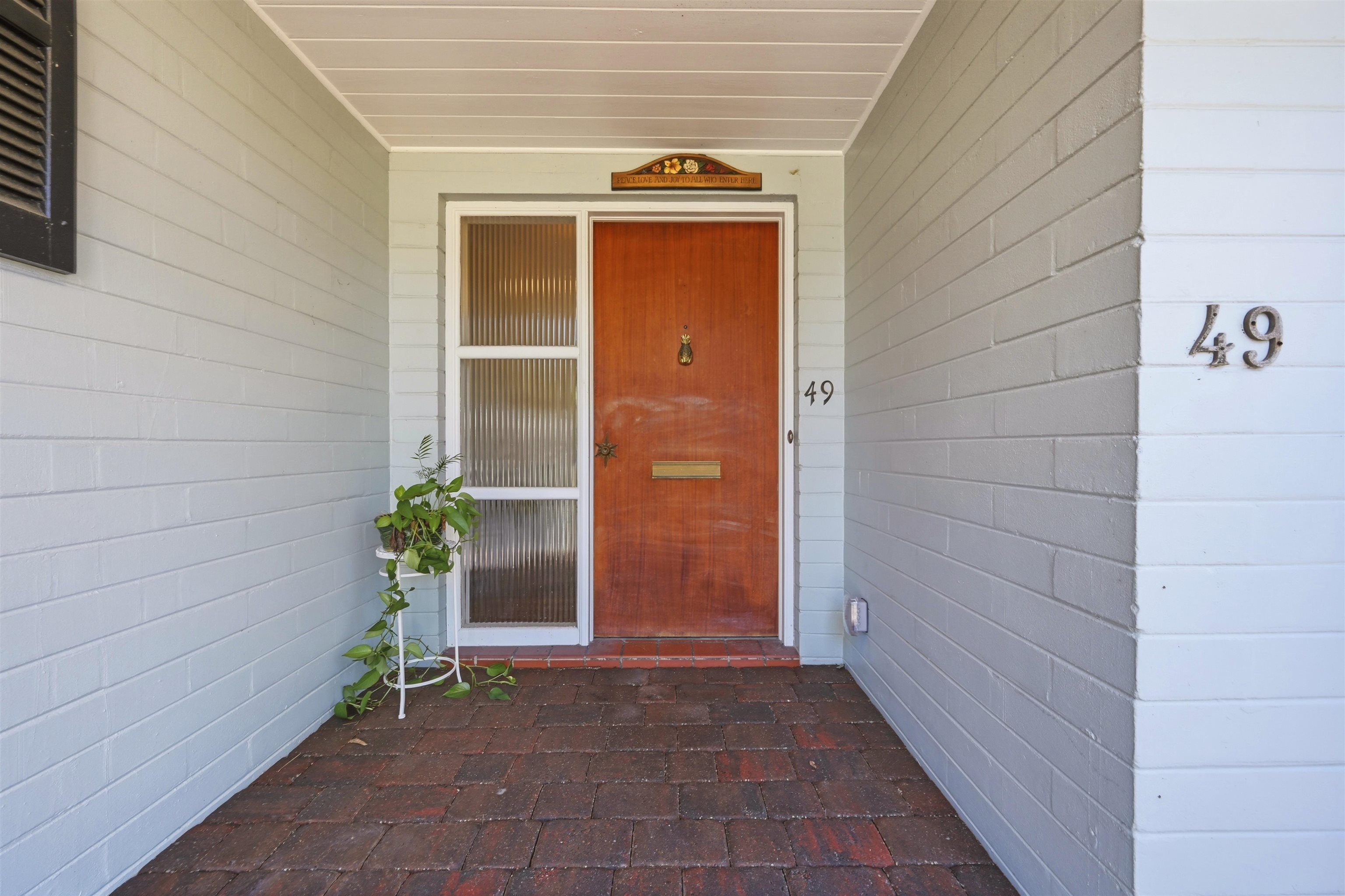 49 Sylvan Dr