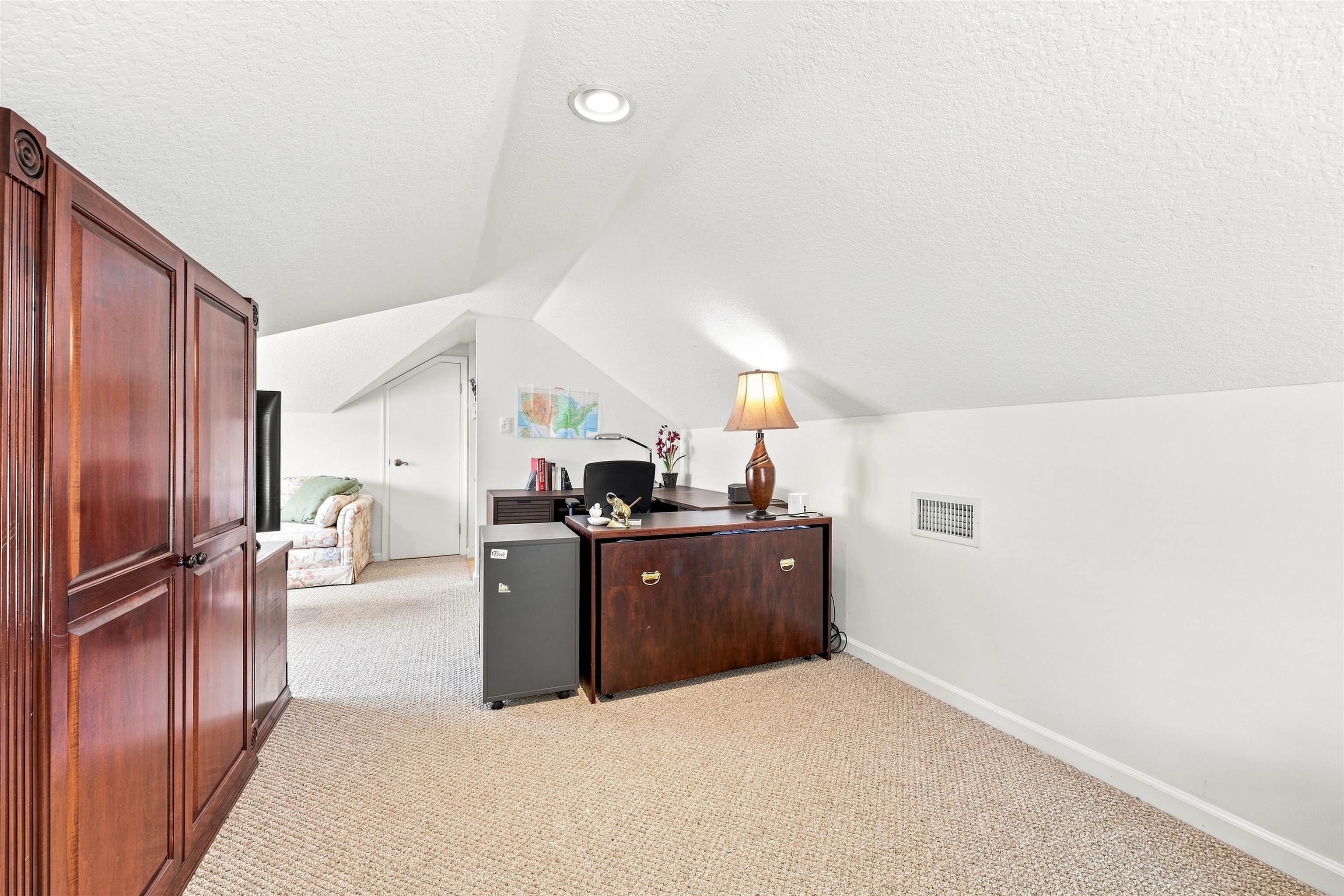 365 Marsh Point Cir