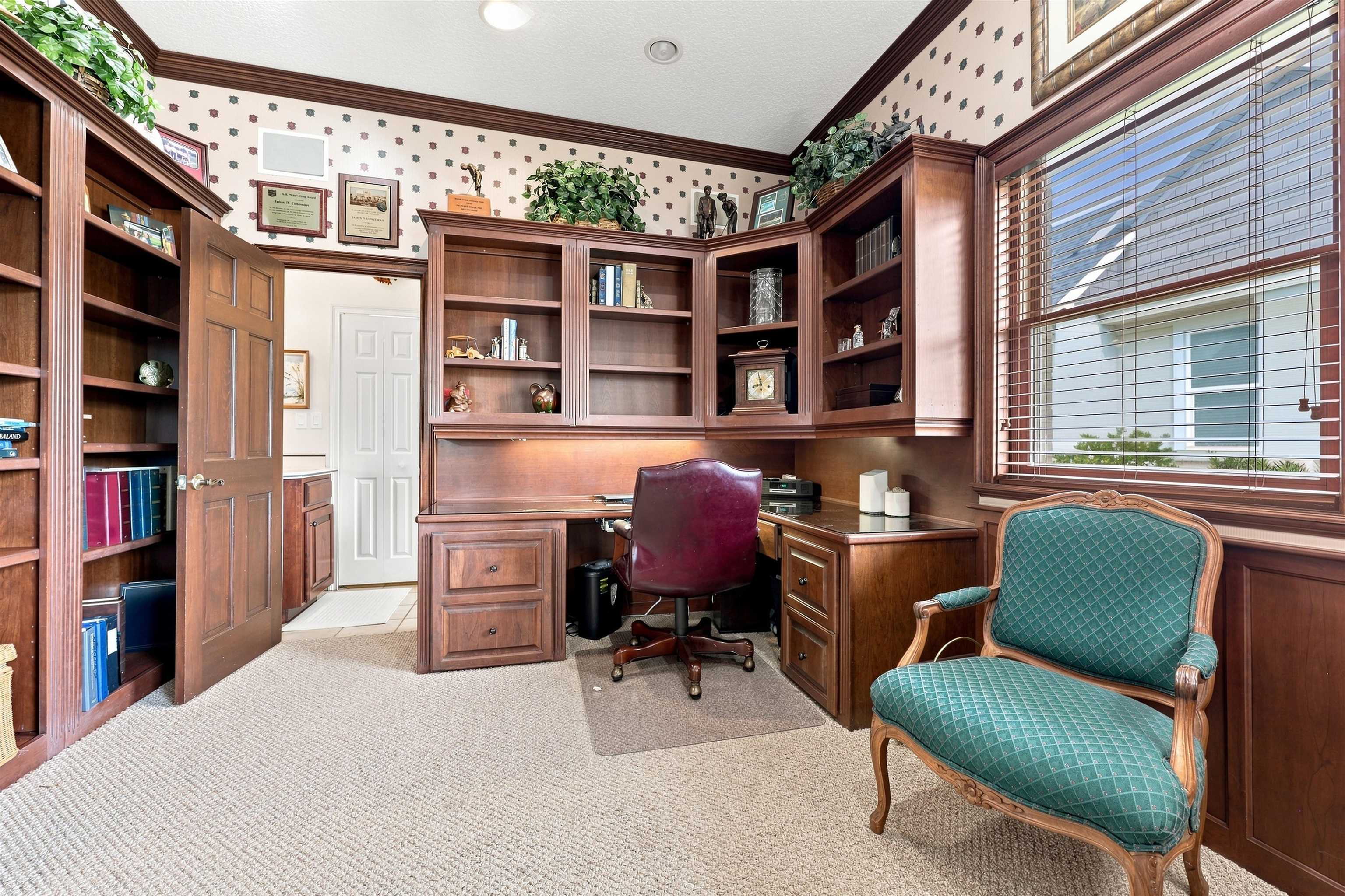 365 Marsh Point Cir