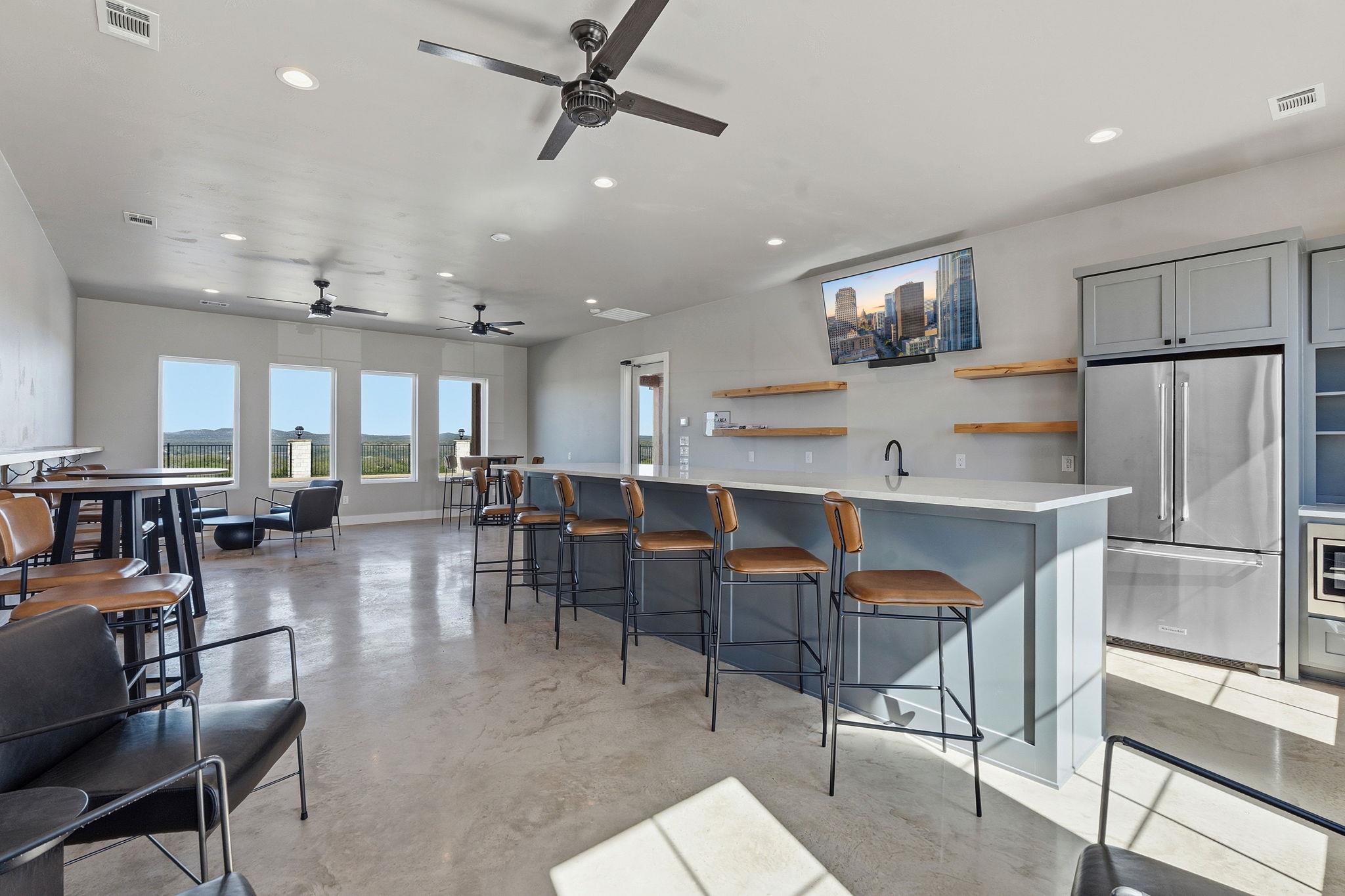 4 Creek Hollow WAY