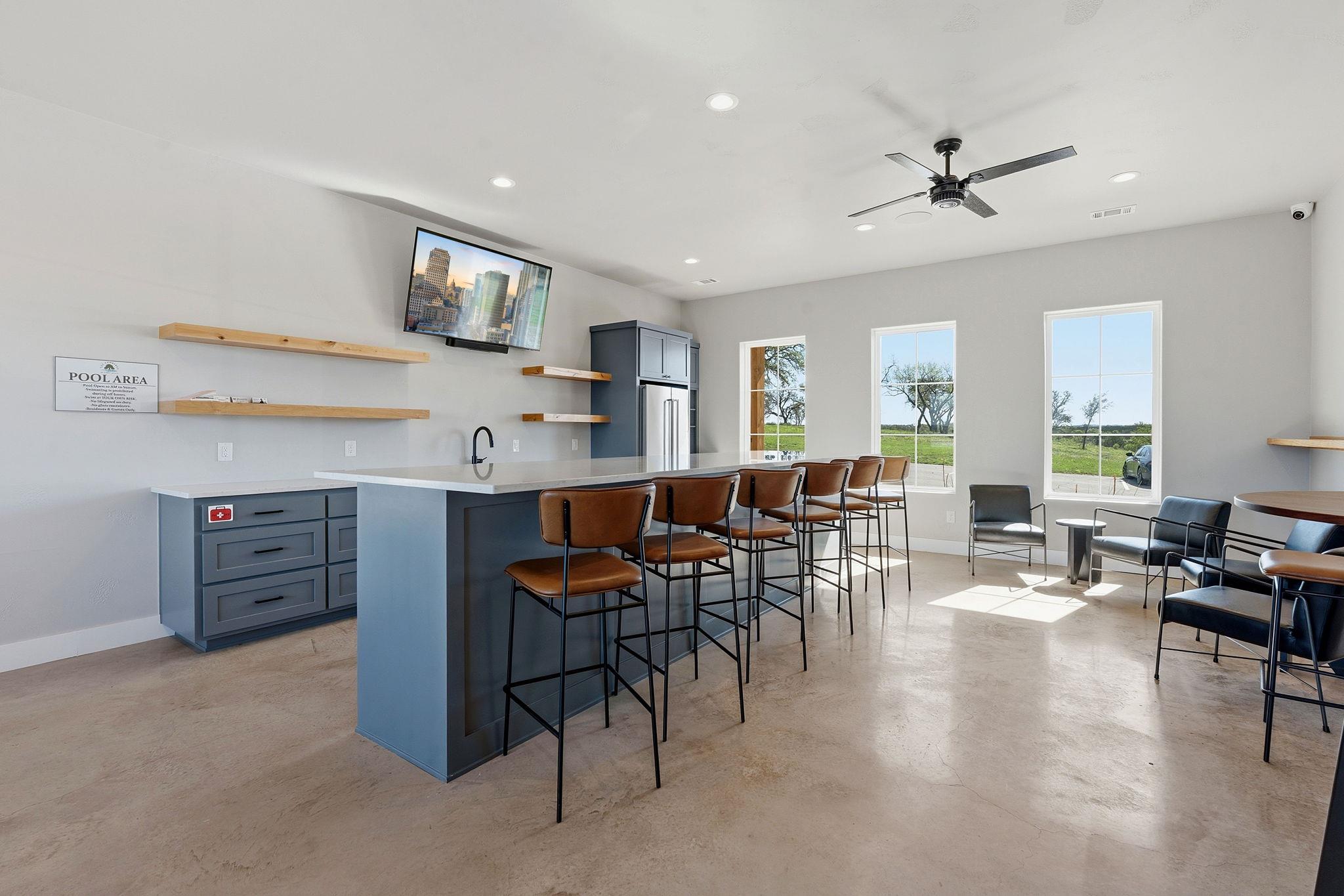 4 Creek Hollow WAY
