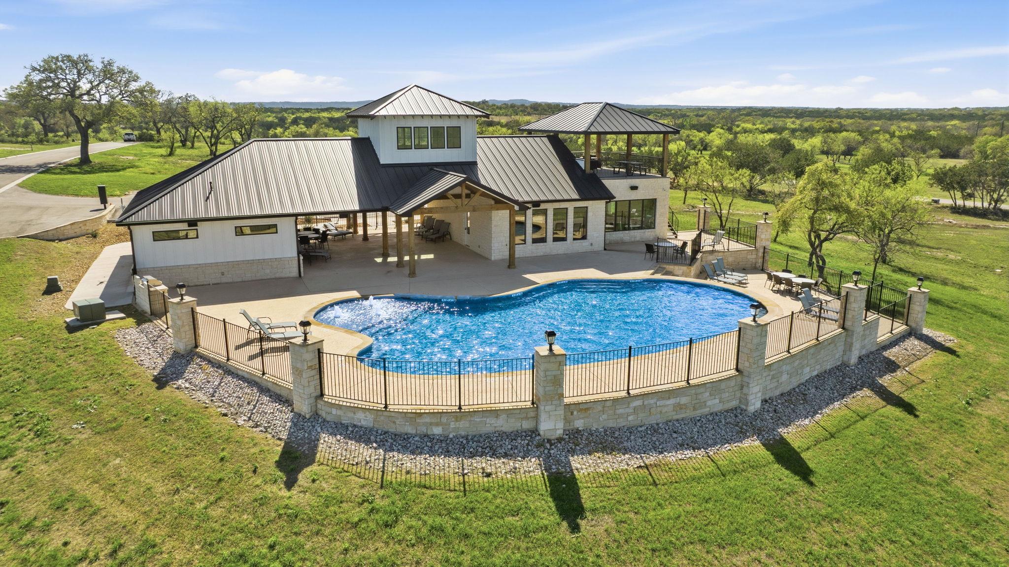 4 Creek Hollow WAY