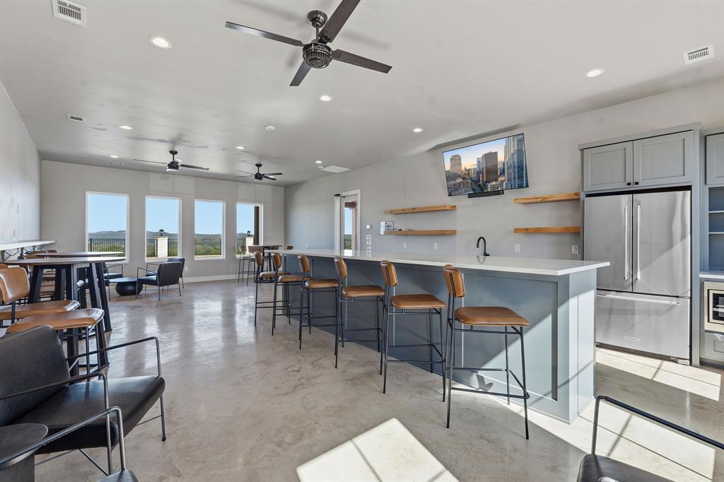 4 Creek Hollow WAY
