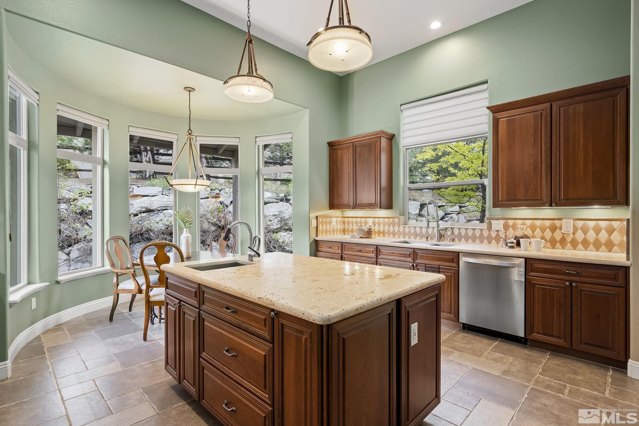 1870 Dove Mountain Ct.