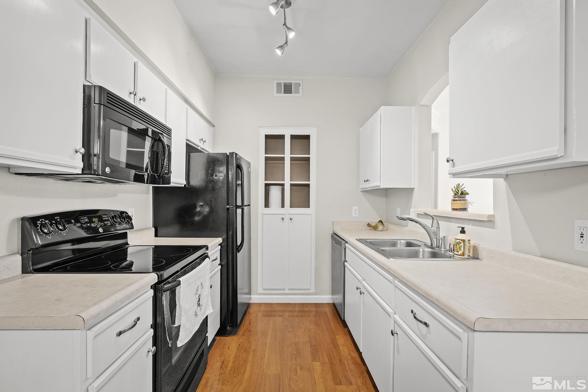 6850 Sharlands Ave. Q1094 Unit Q 1094