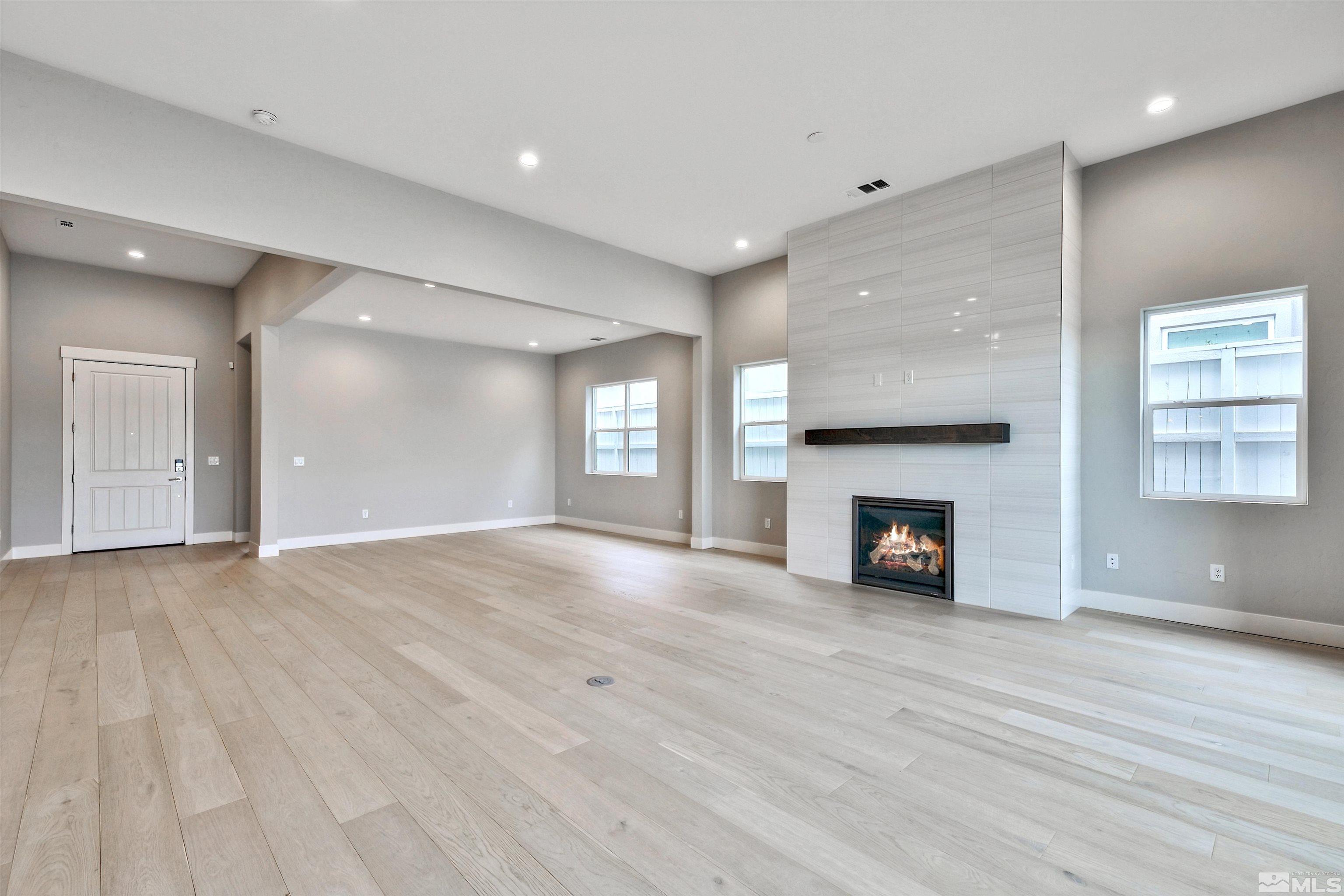 637 Braided Rope Dr.