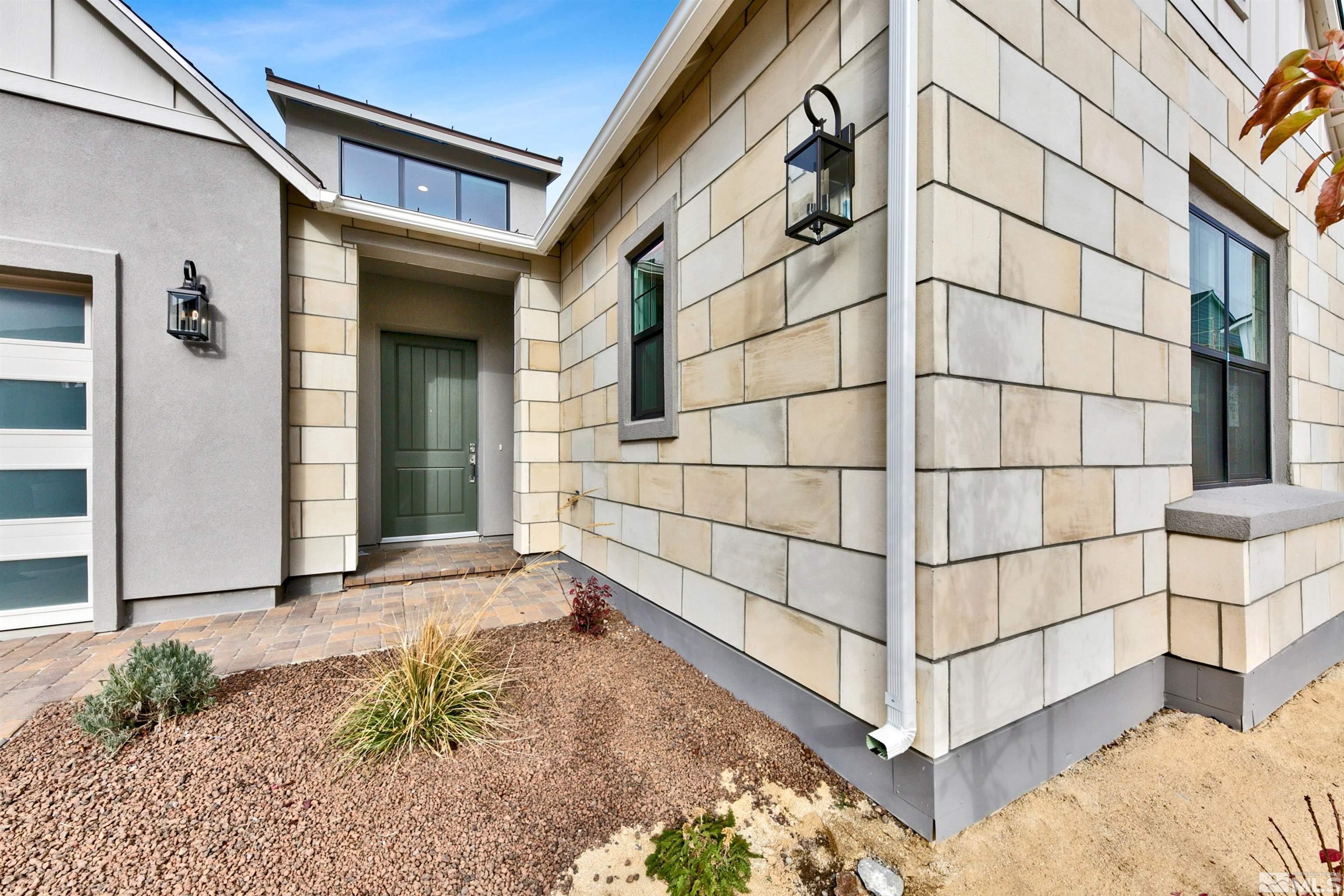 5425 Side Saddle Trail