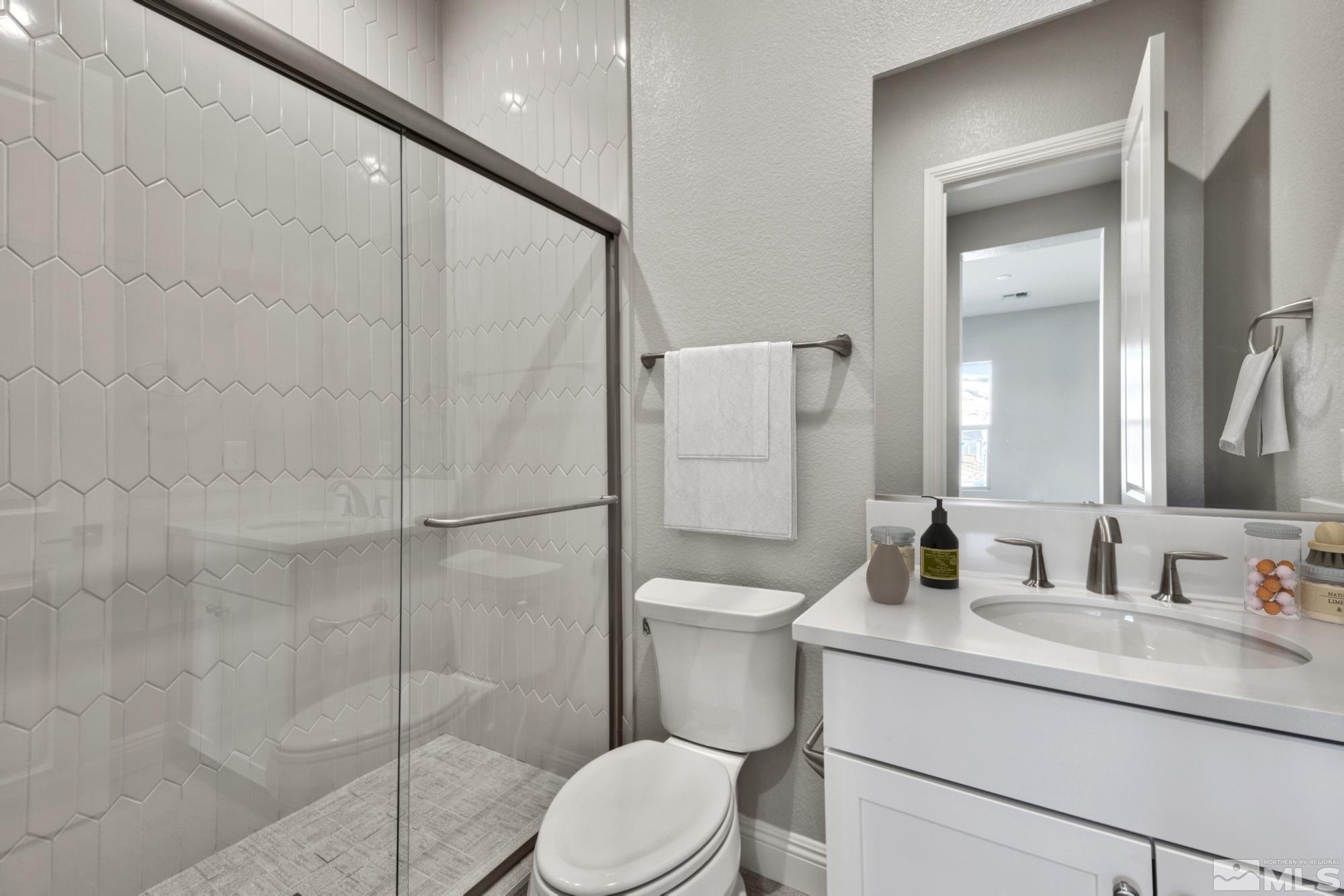 8916 971 country estates circle