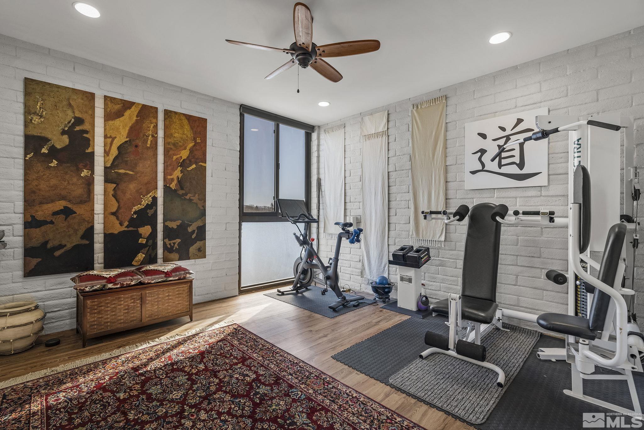 1200 Riverside Dr. #1244