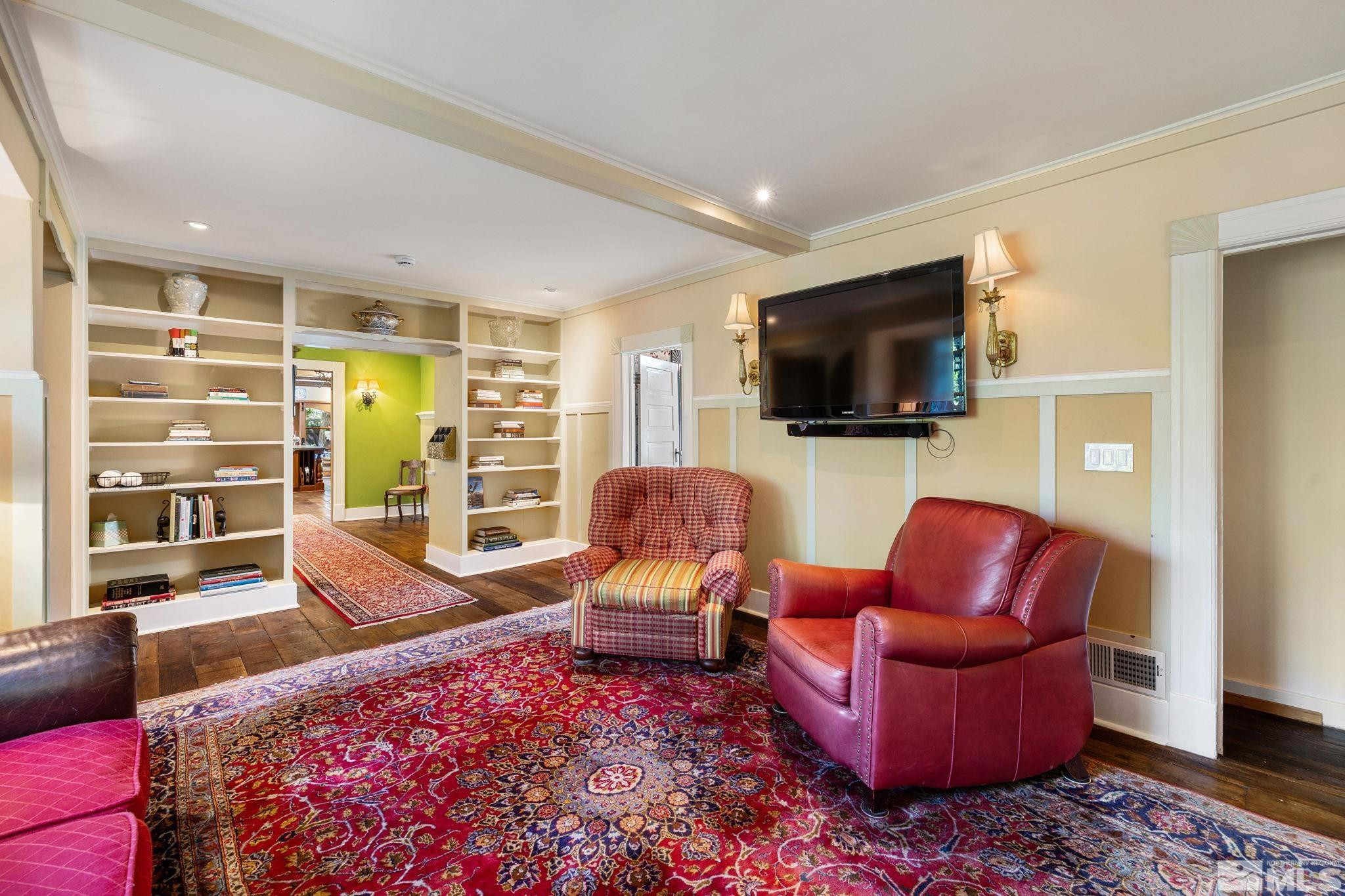 1555 S Marsh Ave.