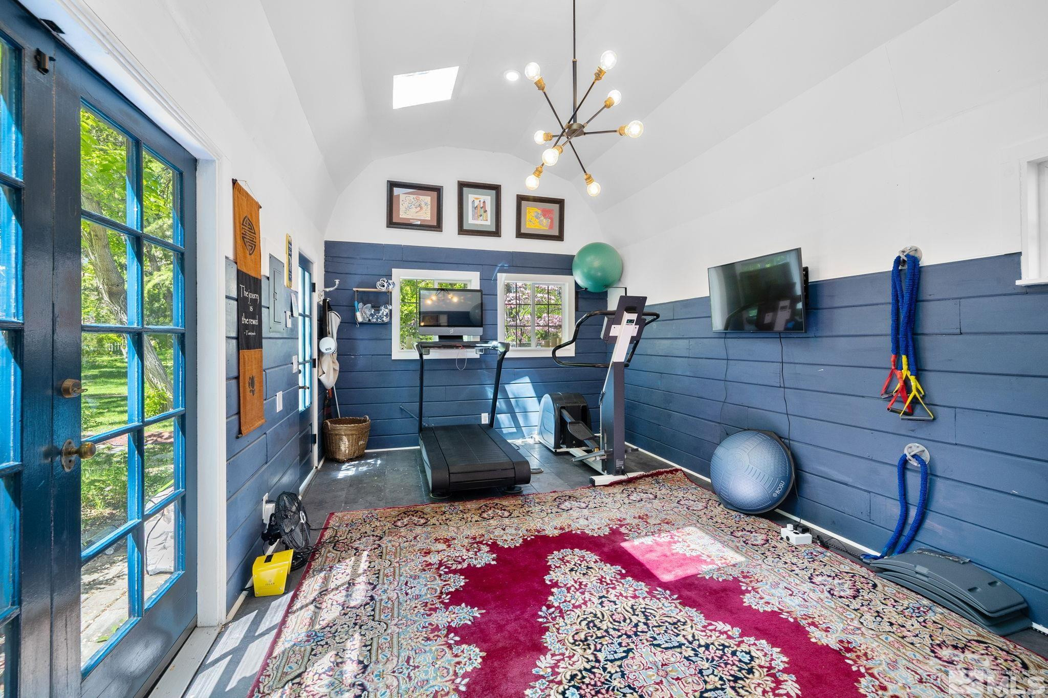 1555 S Marsh Ave.