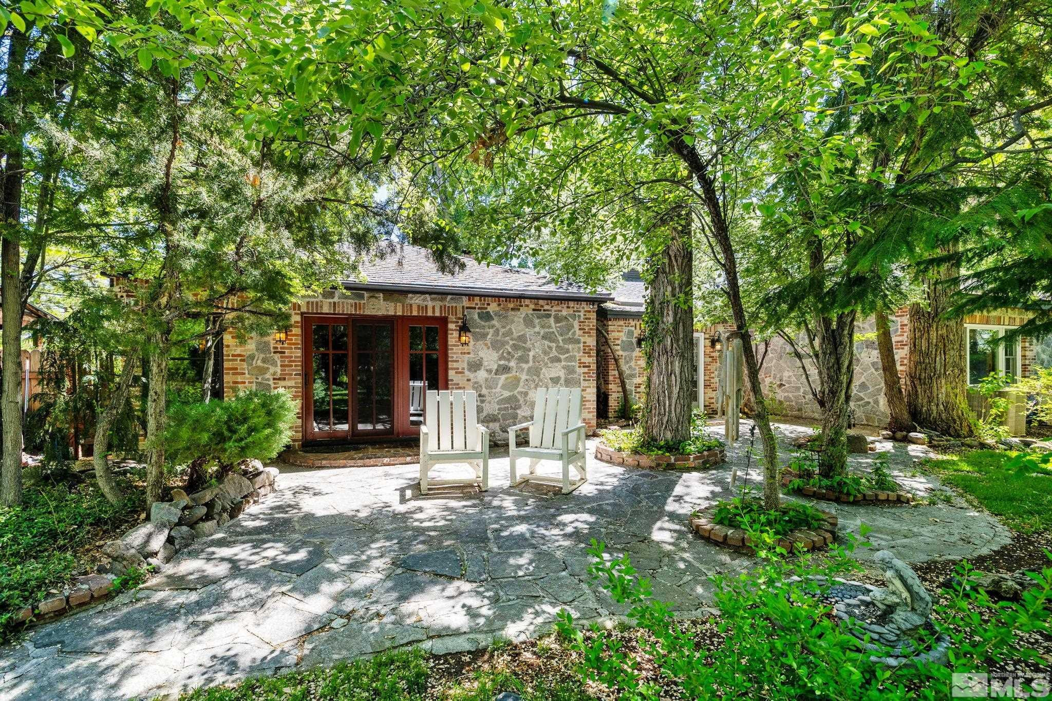 1555 S Marsh Ave.
