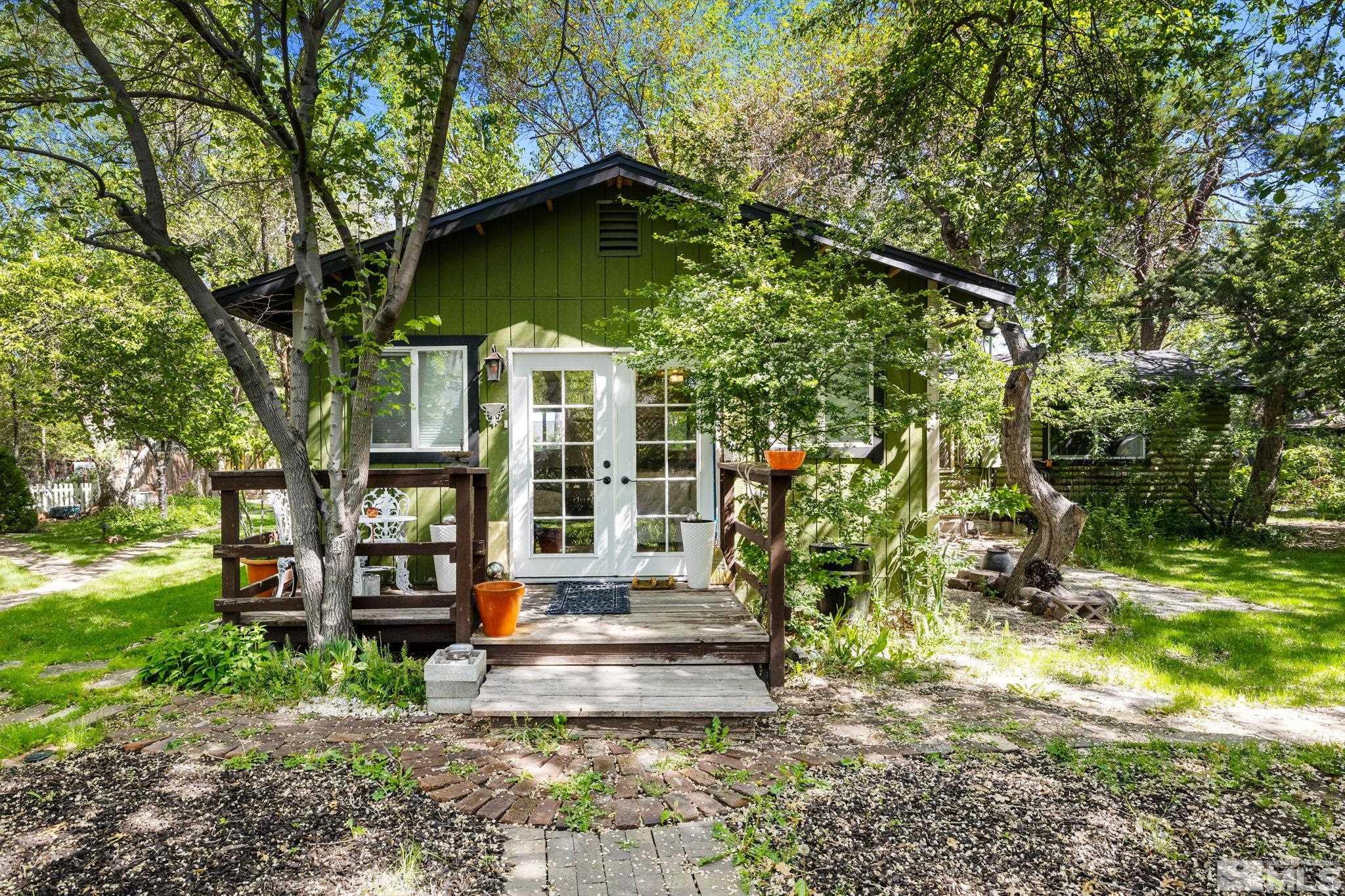 1555 S Marsh Ave.
