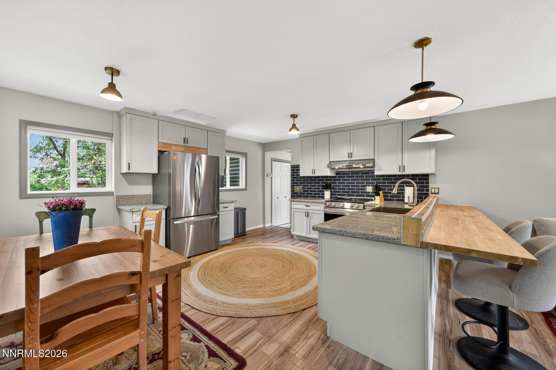 1555 S Marsh Ave.