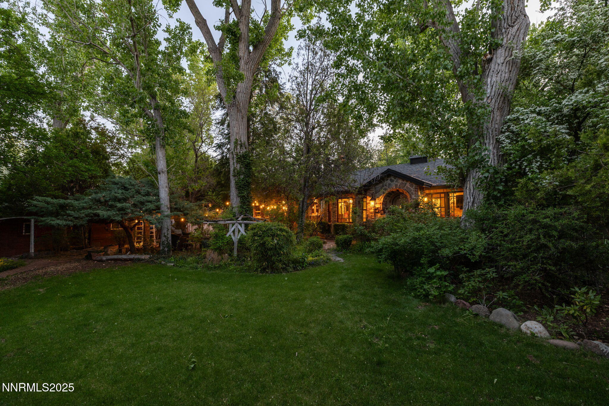1555 S Marsh Ave.