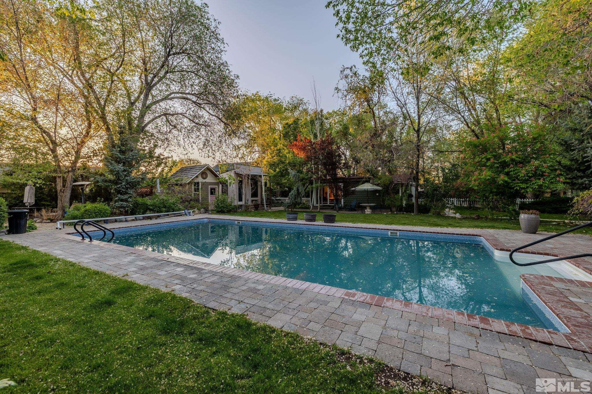 1550 Mount Rose St.