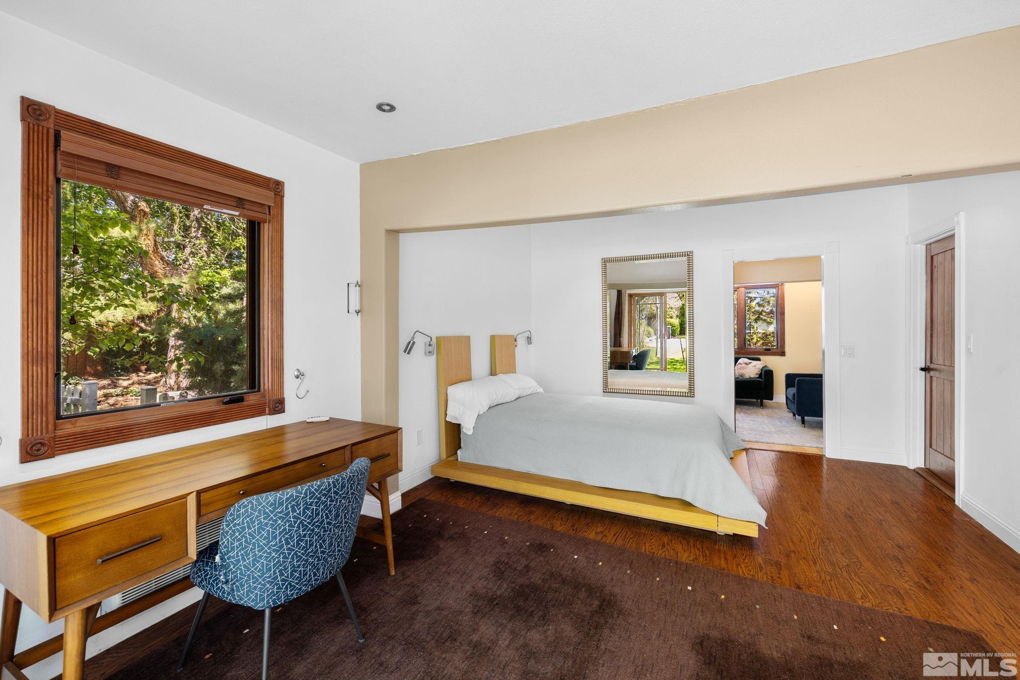 1550 Mount Rose St.