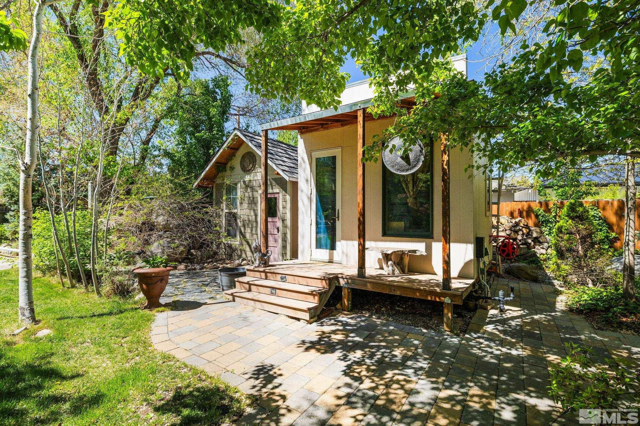 1550 Mount Rose St.