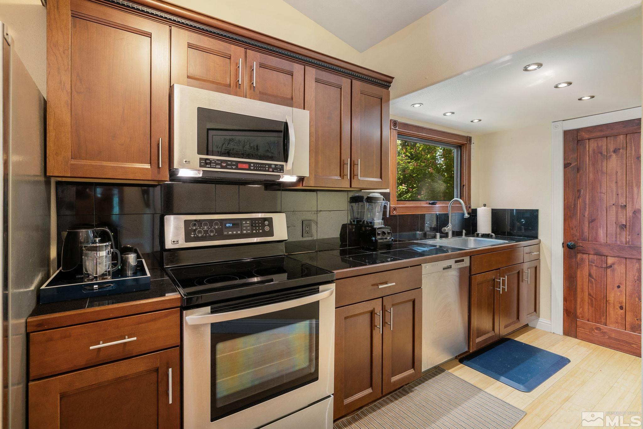 1550 Mount Rose St.